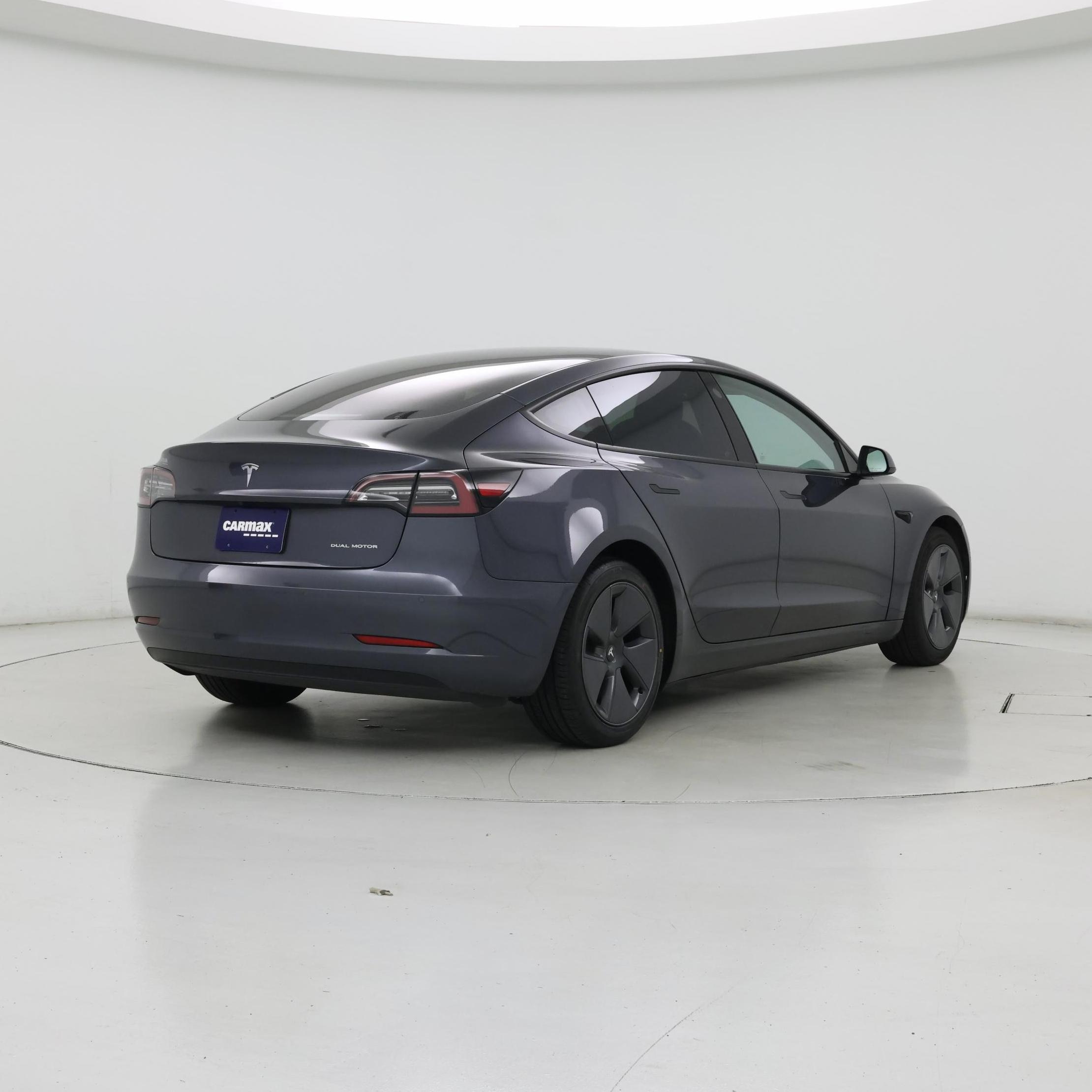 Thumbnail: 2022 Tesla Model 3 - 8
