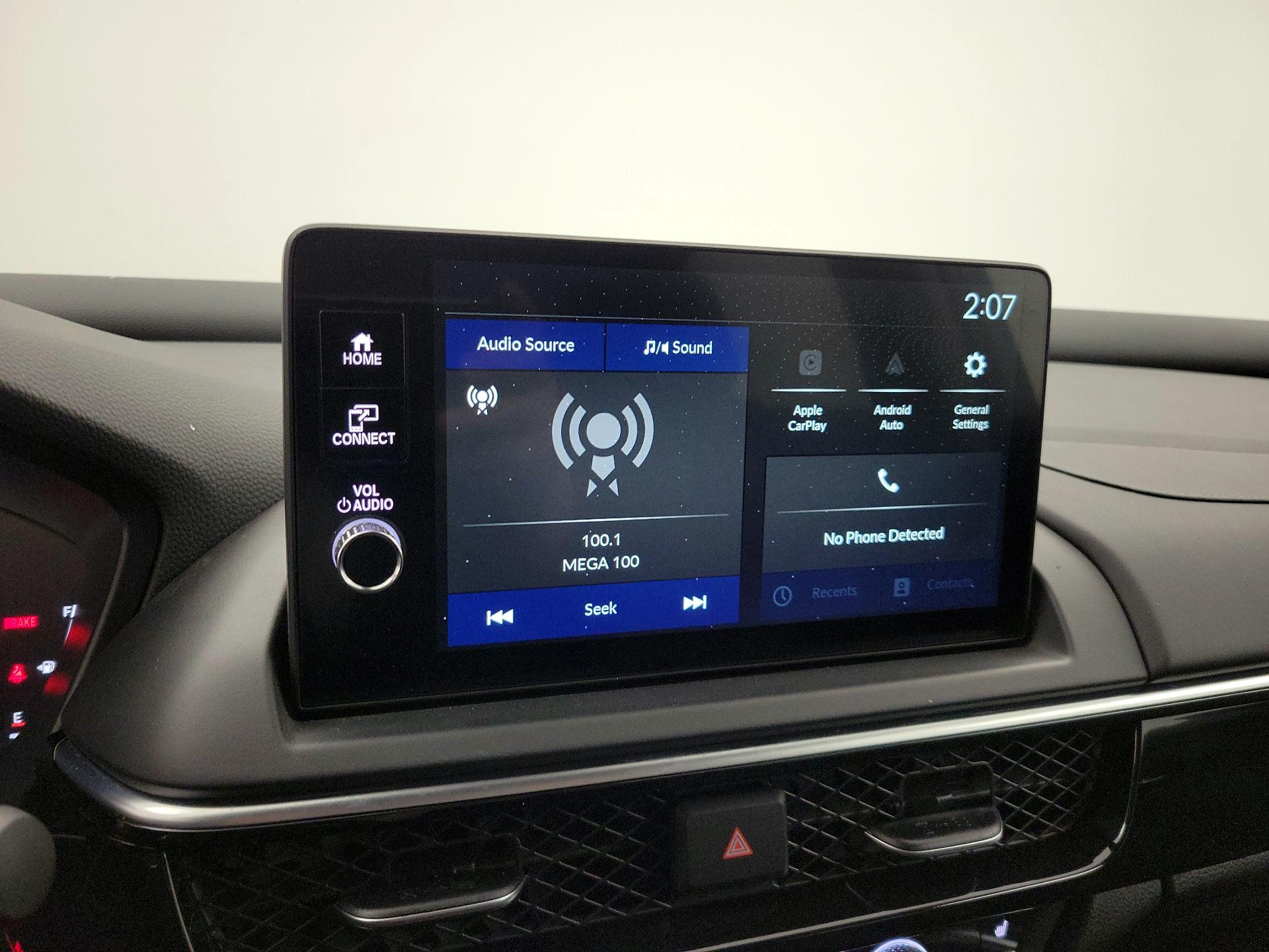 Thumbnail: 2025 Acura ADX - 15