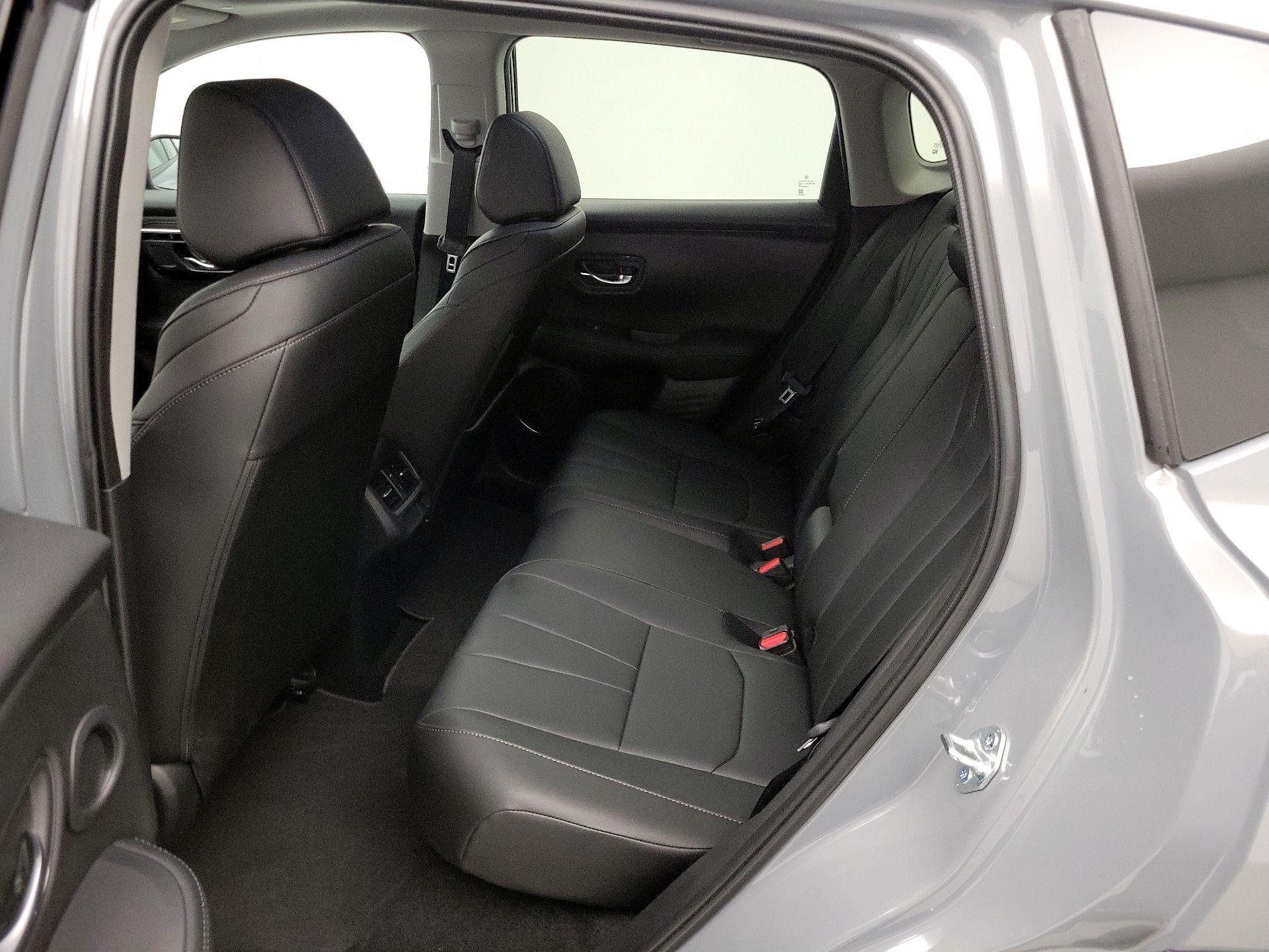 Thumbnail: 2025 Acura ADX - 20