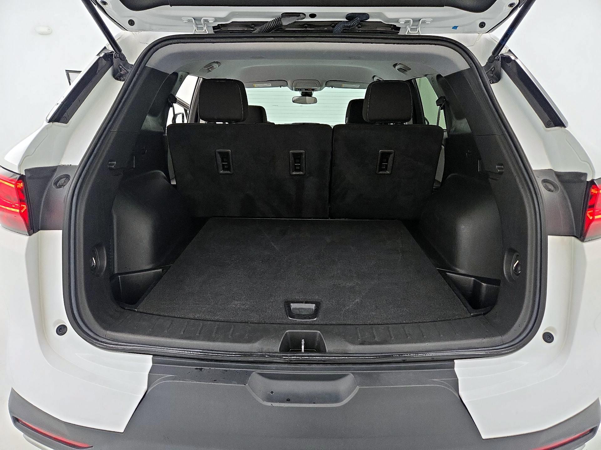 Thumbnail: 2023 Chevrolet Blazer - 20