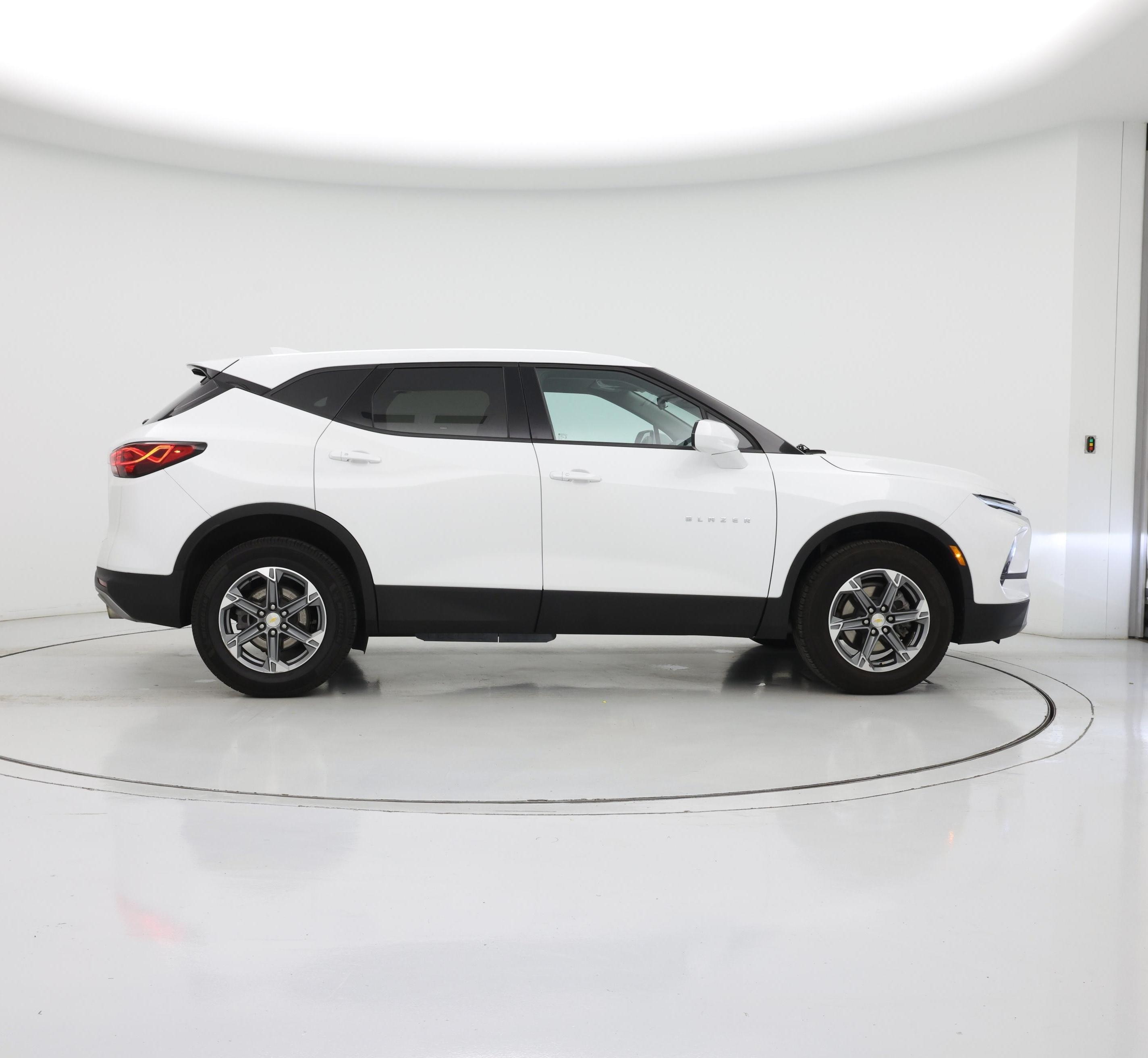 Thumbnail: 2023 Chevrolet Blazer - 7