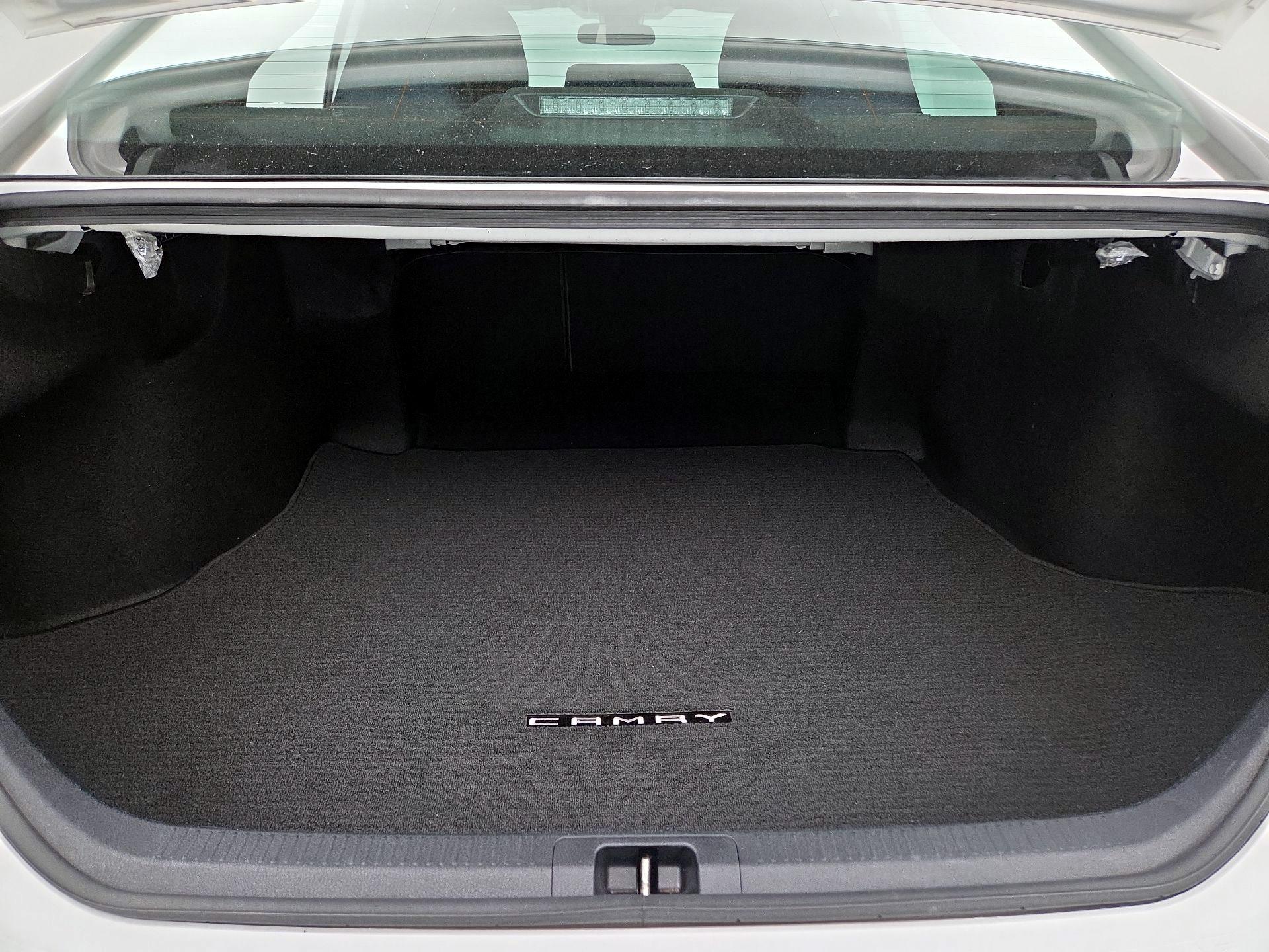 Thumbnail: 2022 Toyota Camry - 20