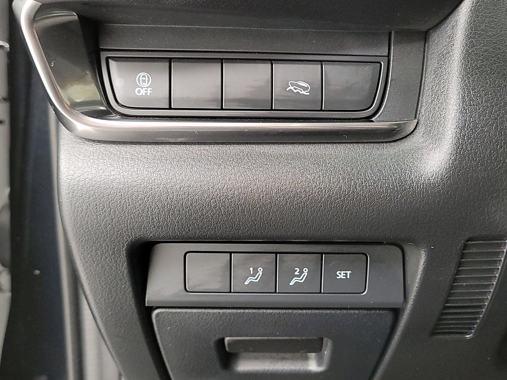 Thumbnail: 2023 Mazda CX-30 - 13