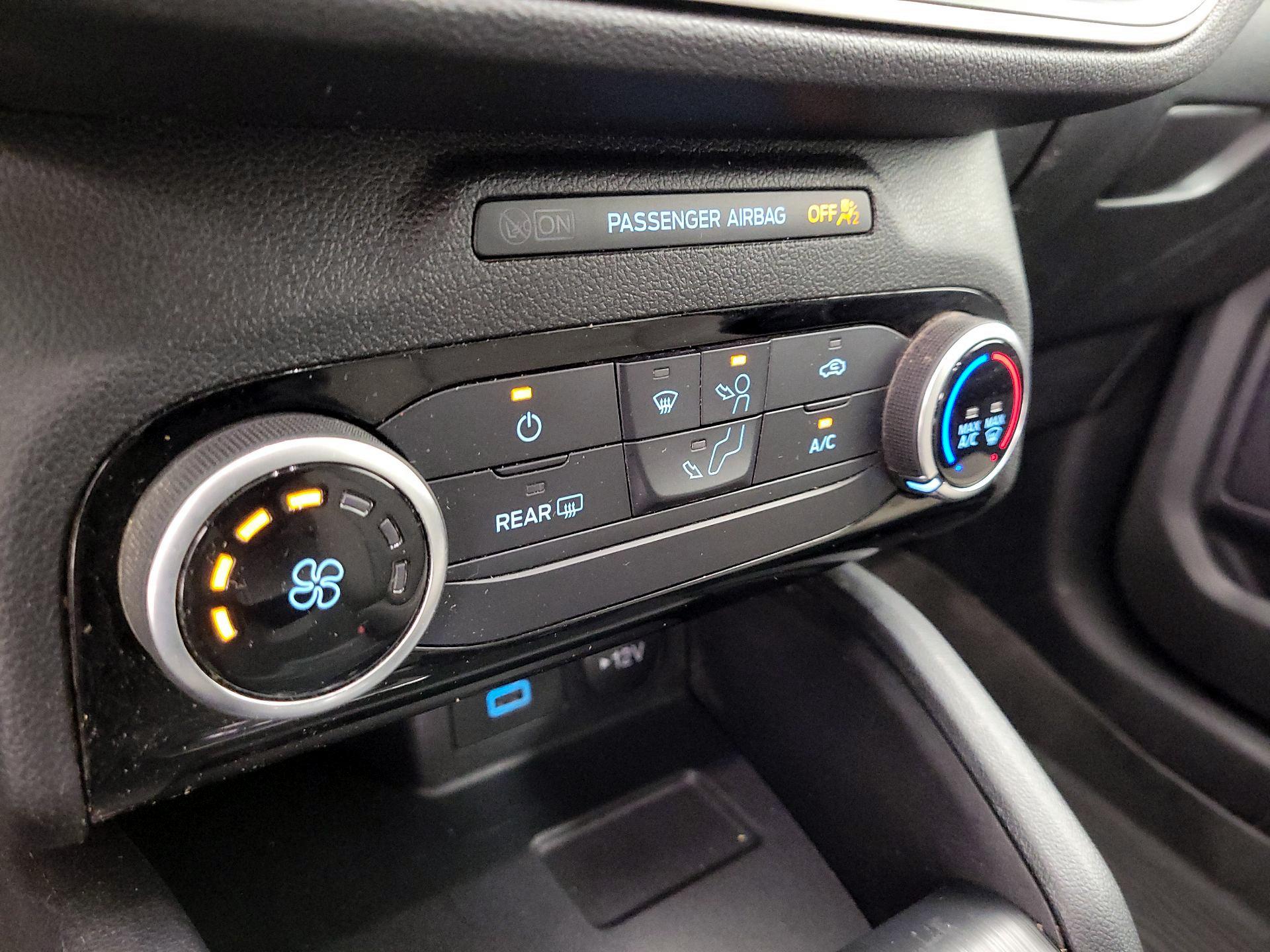 Thumbnail: 2022 Ford Escape - 17