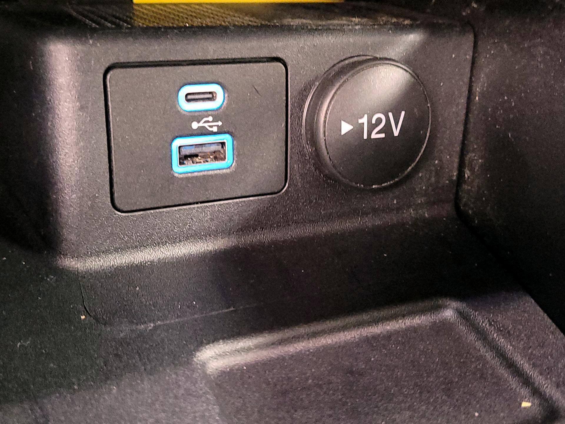 Thumbnail: 2022 Ford Escape - 19