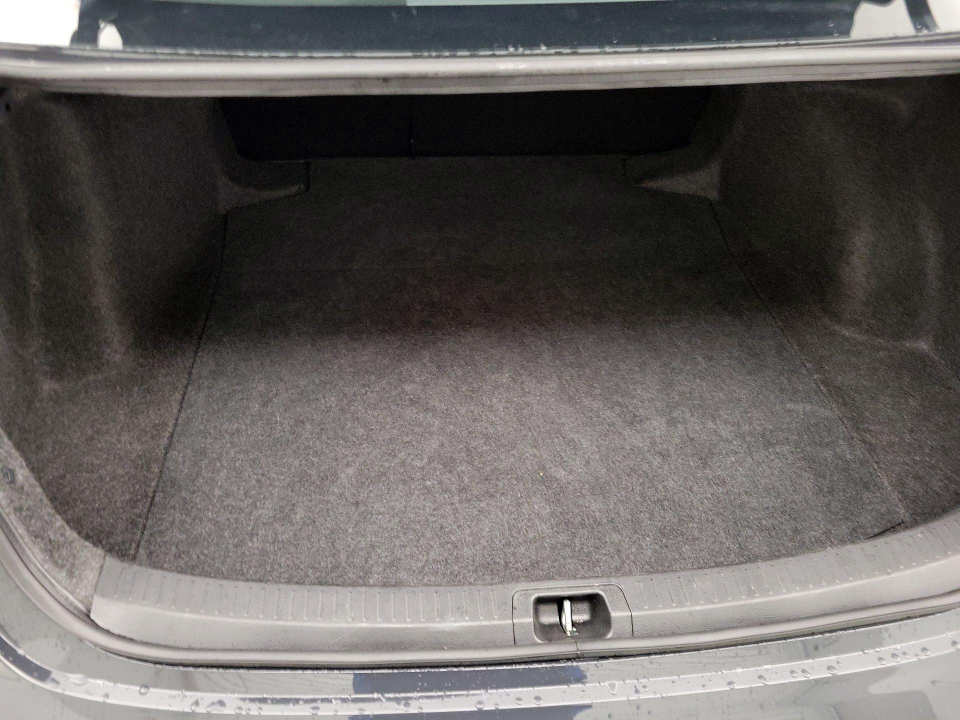 Thumbnail: 2025 Toyota Corolla - 20