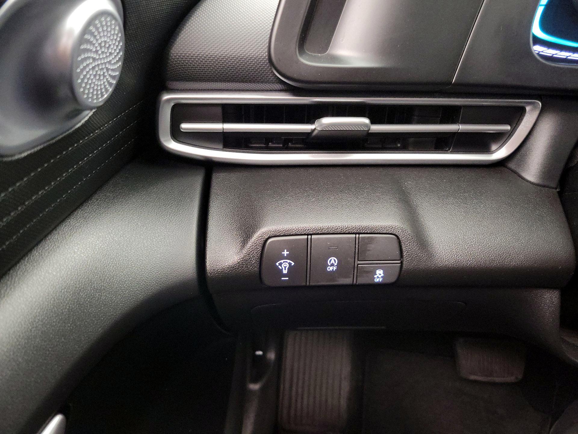 Thumbnail: 2025 Hyundai Elantra - 13