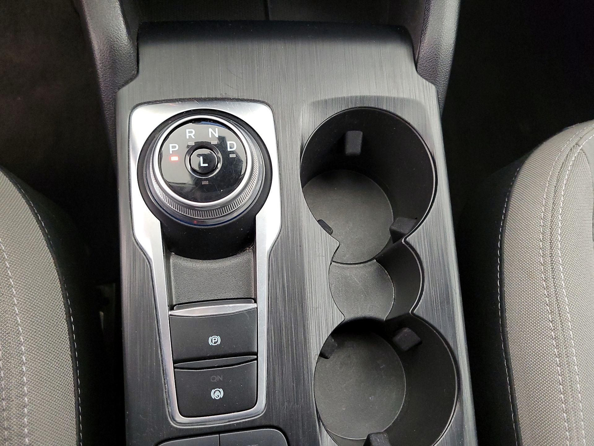 Thumbnail: 2022 Ford Escape - 17