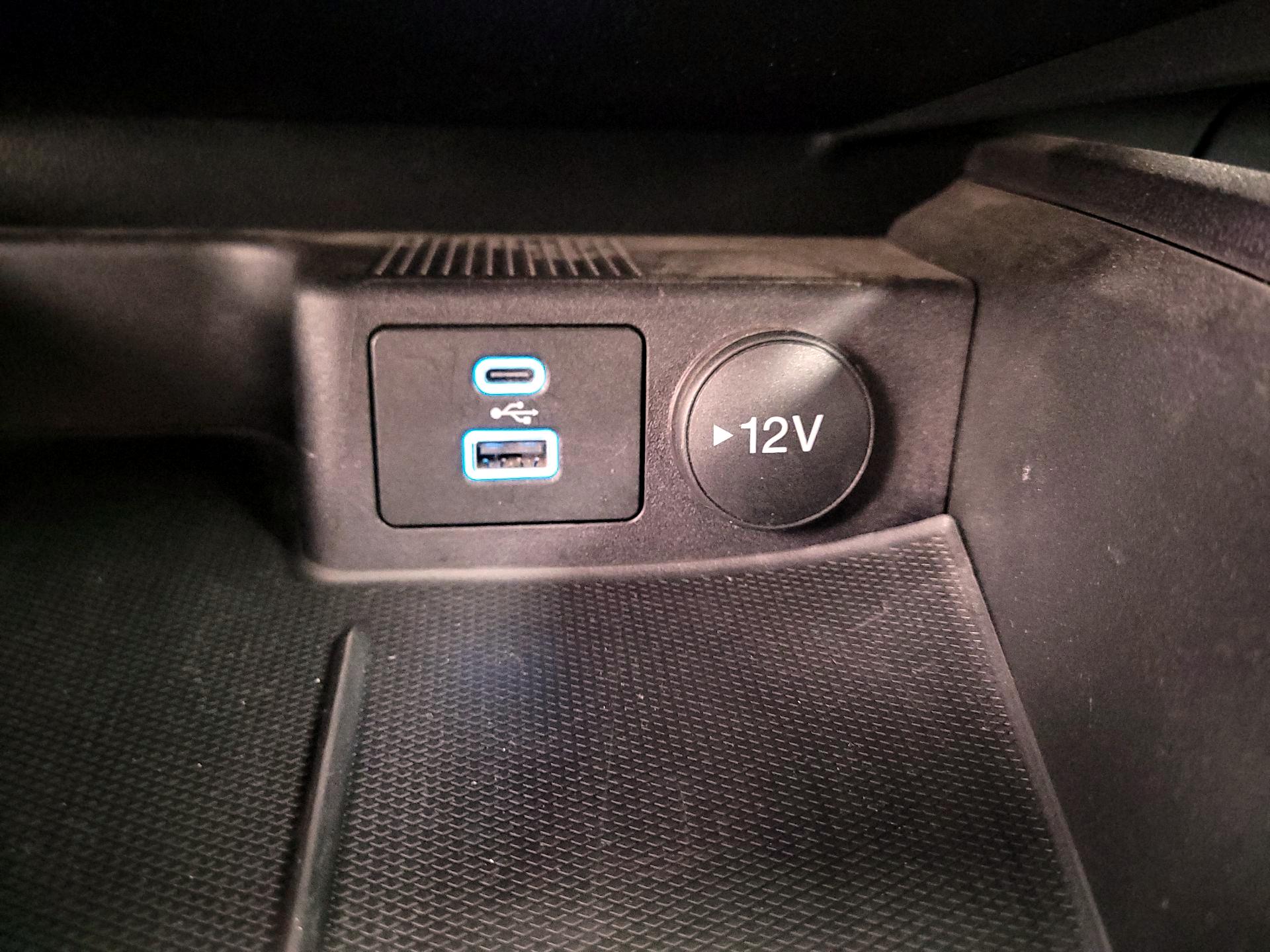 Thumbnail: 2022 Ford Escape - 18