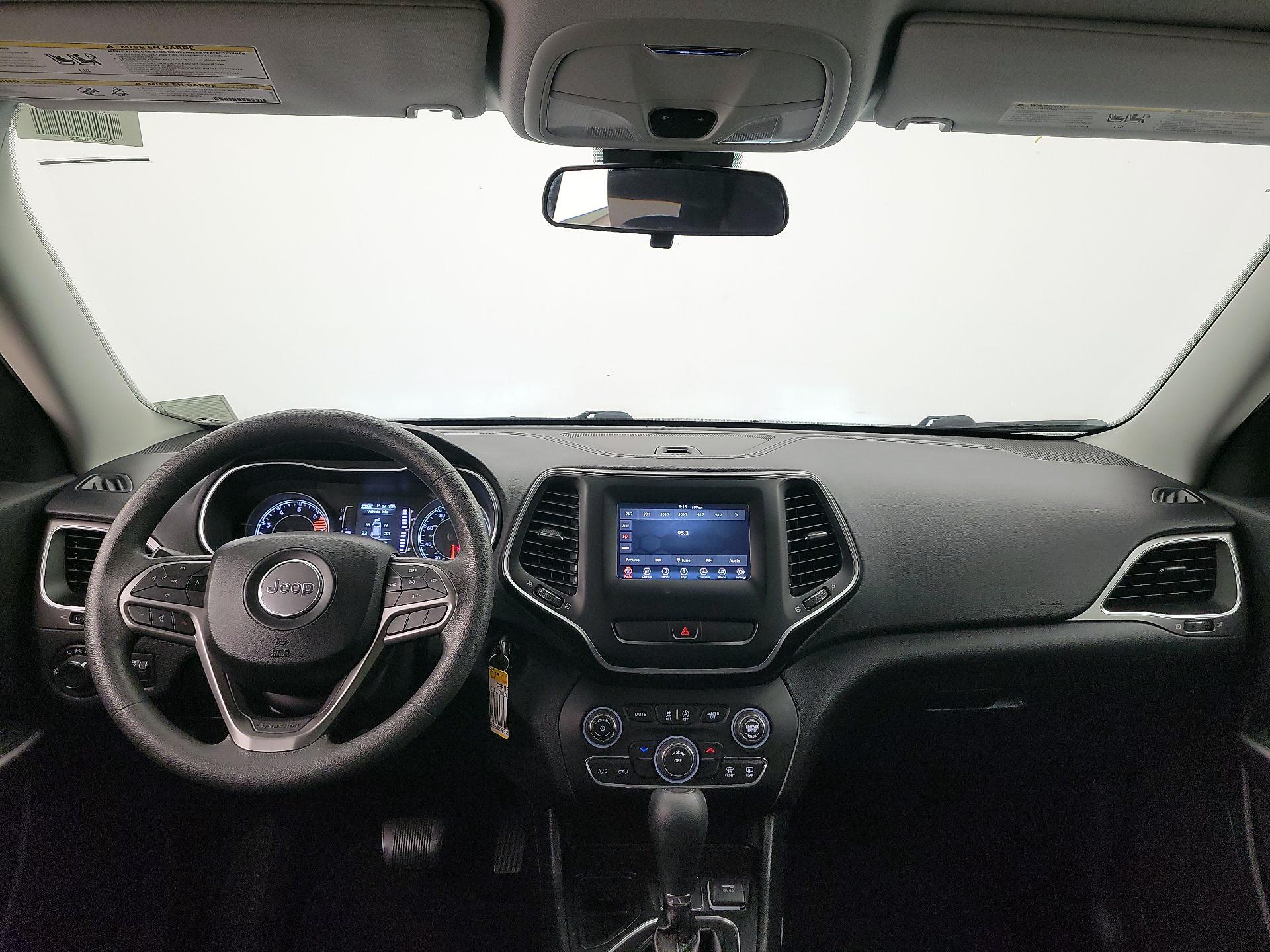 Thumbnail: 2020 Jeep Cherokee - 9