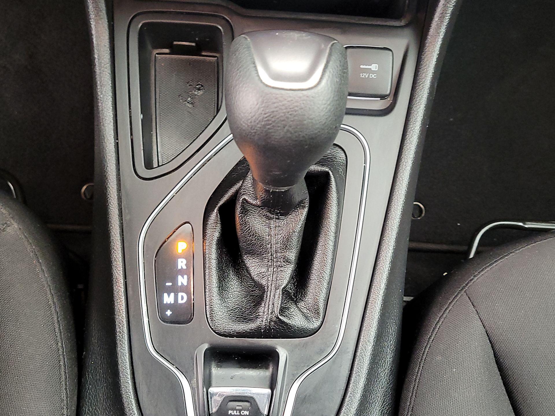 Thumbnail: 2020 Jeep Cherokee - 17