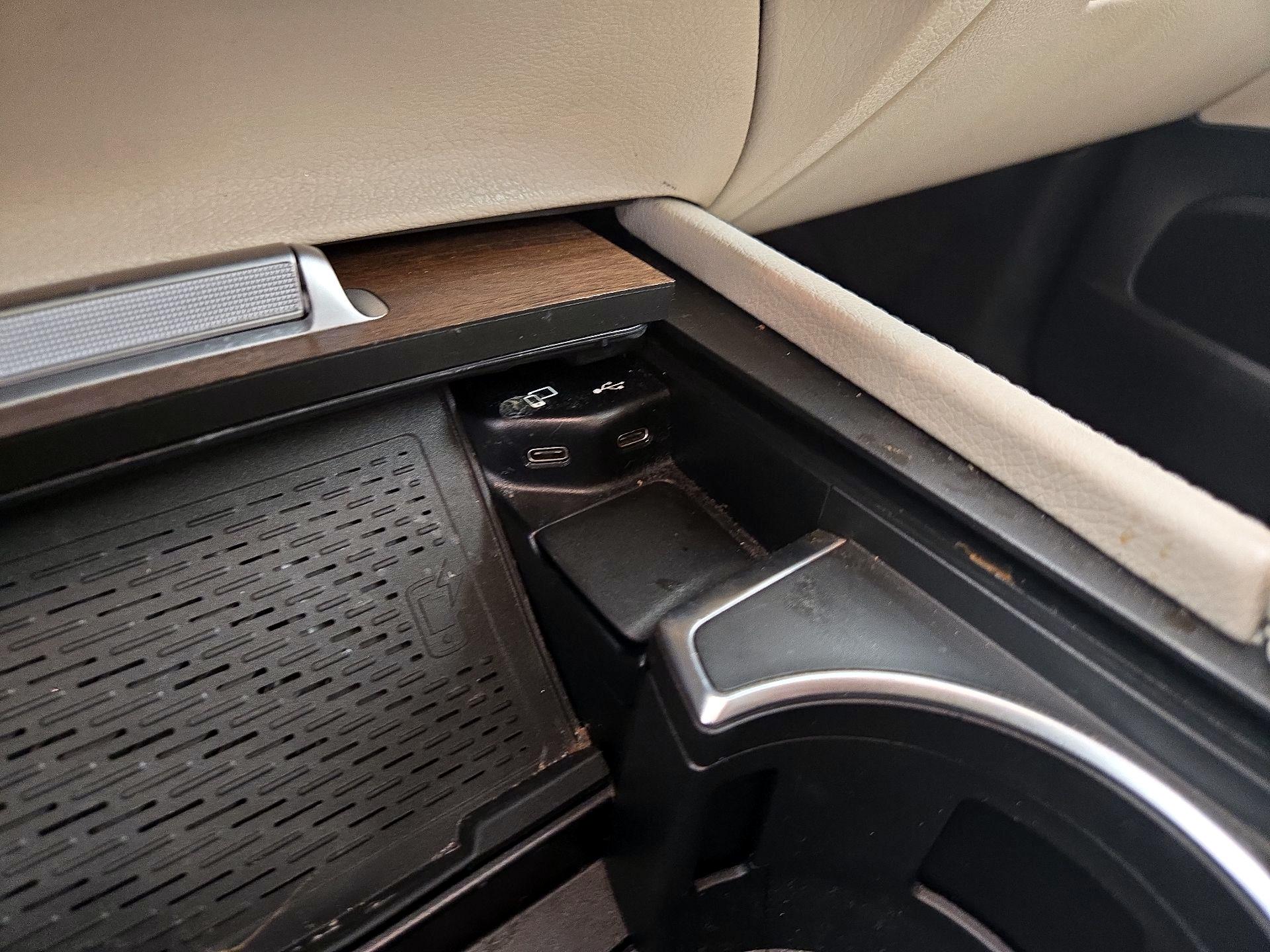 Thumbnail: 2021 Mercedes-Benz GLS - 19