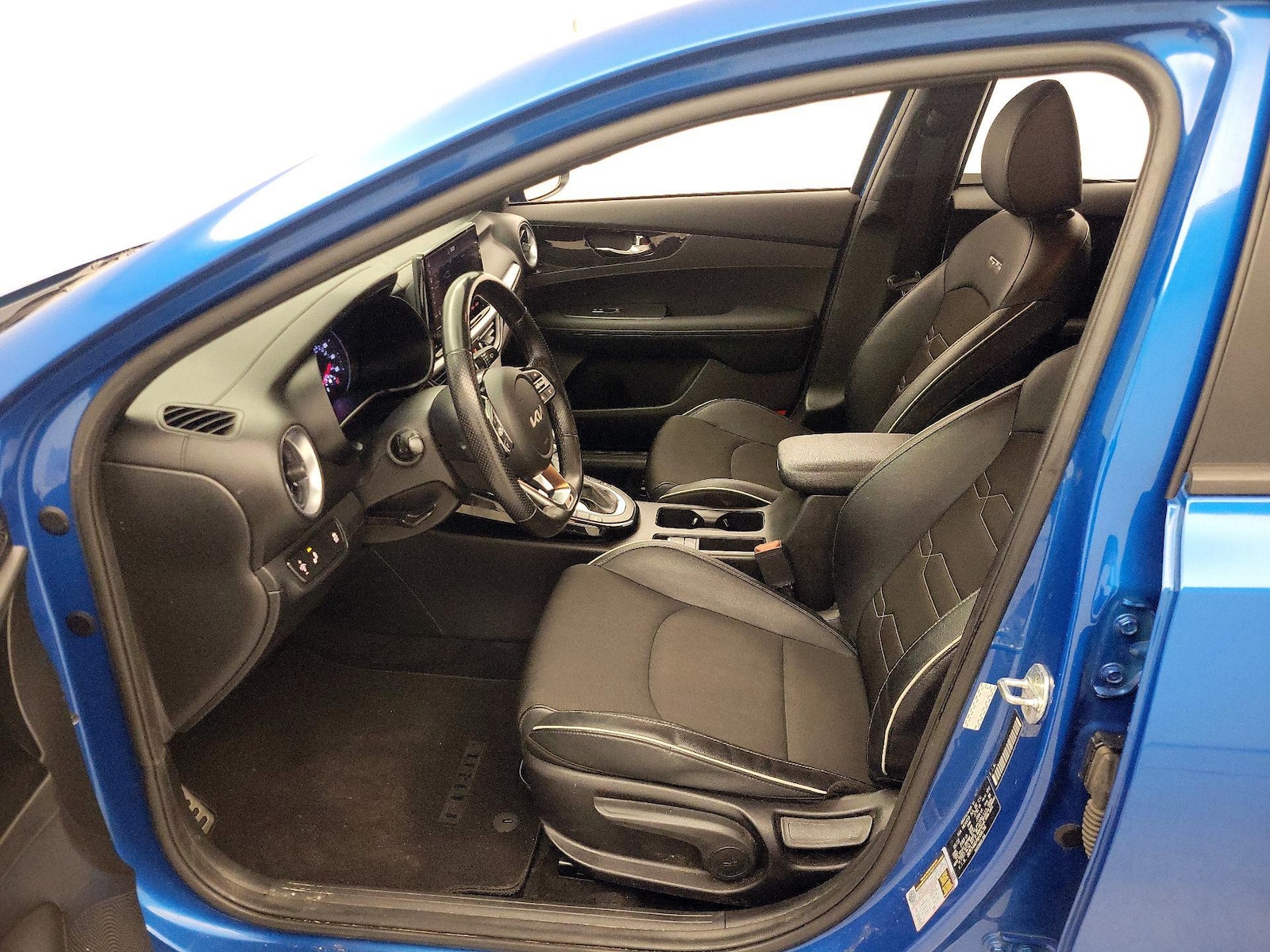2022 Kia FORTE GT-Line - Photo 12