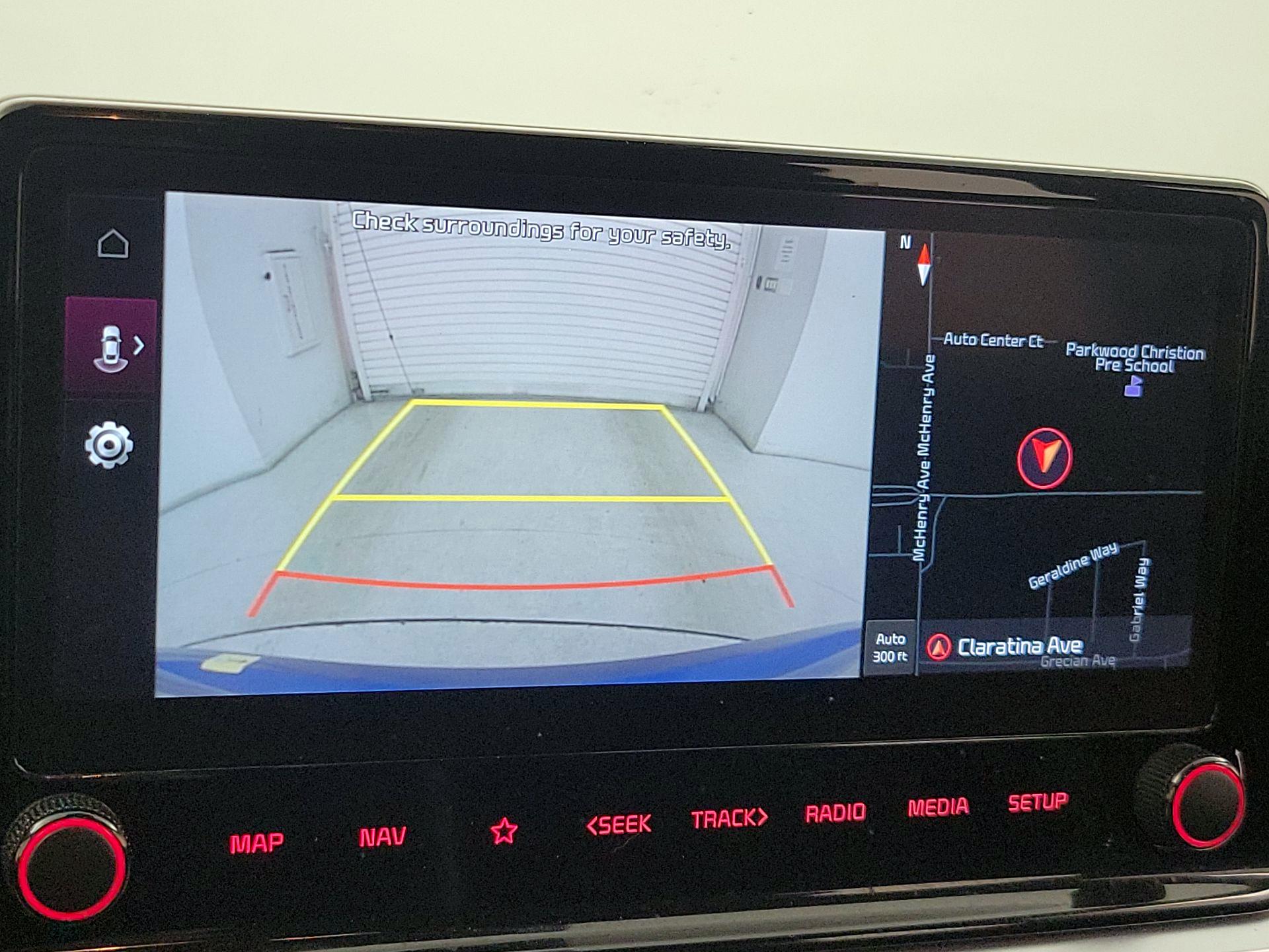 Thumbnail: 2022 Kia Forte - 15