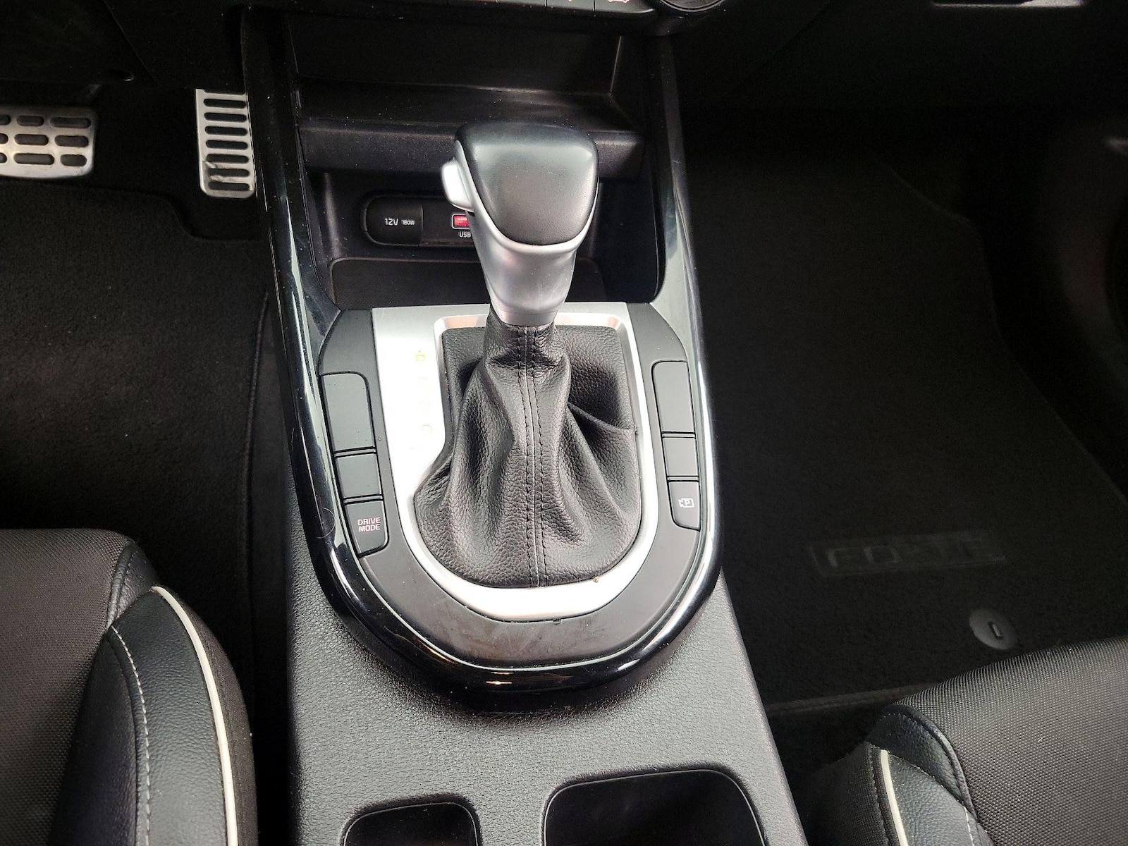 2022 Kia FORTE GT-Line - Photo 19