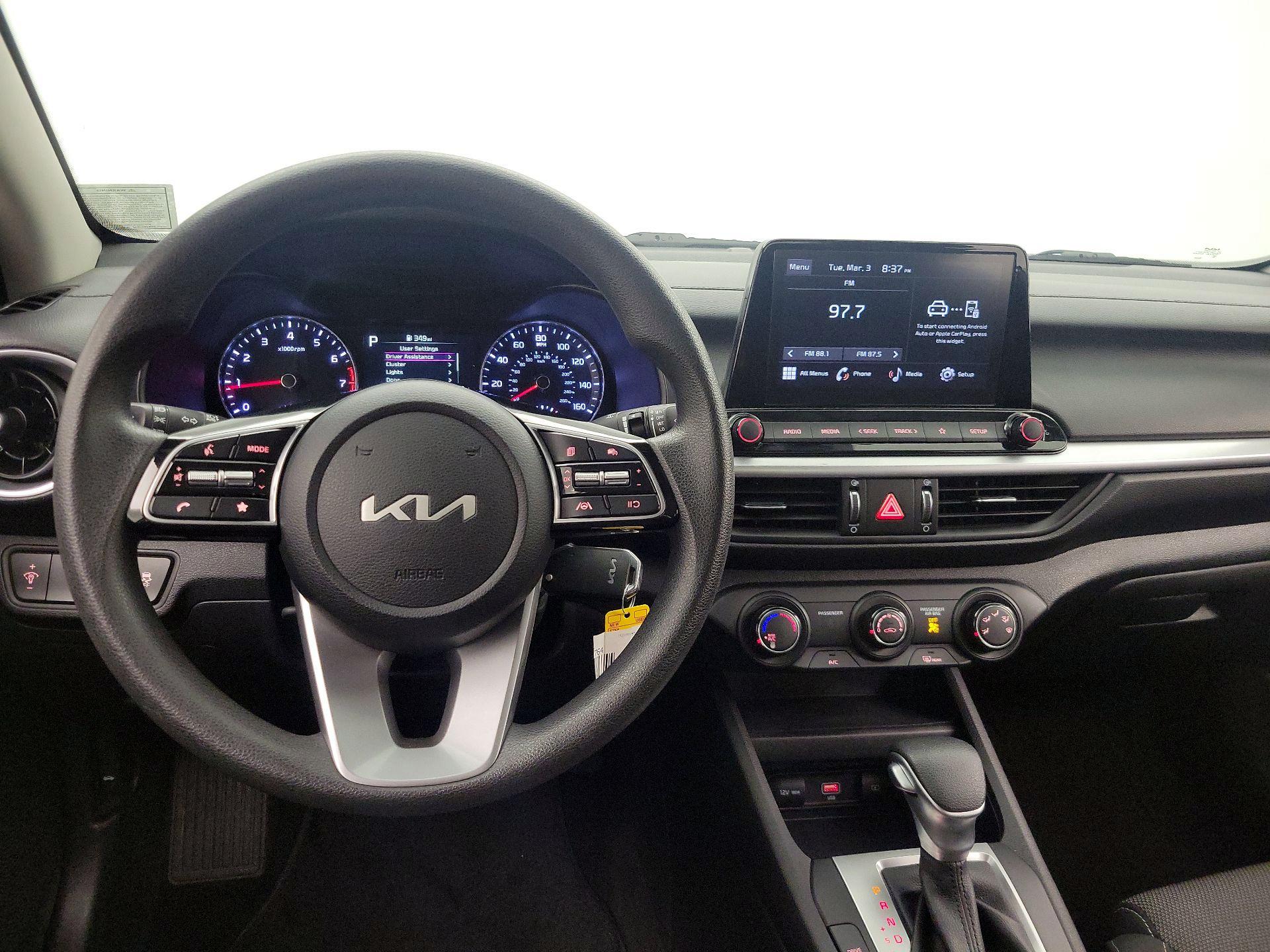 Thumbnail: 2024 Kia Forte - 9