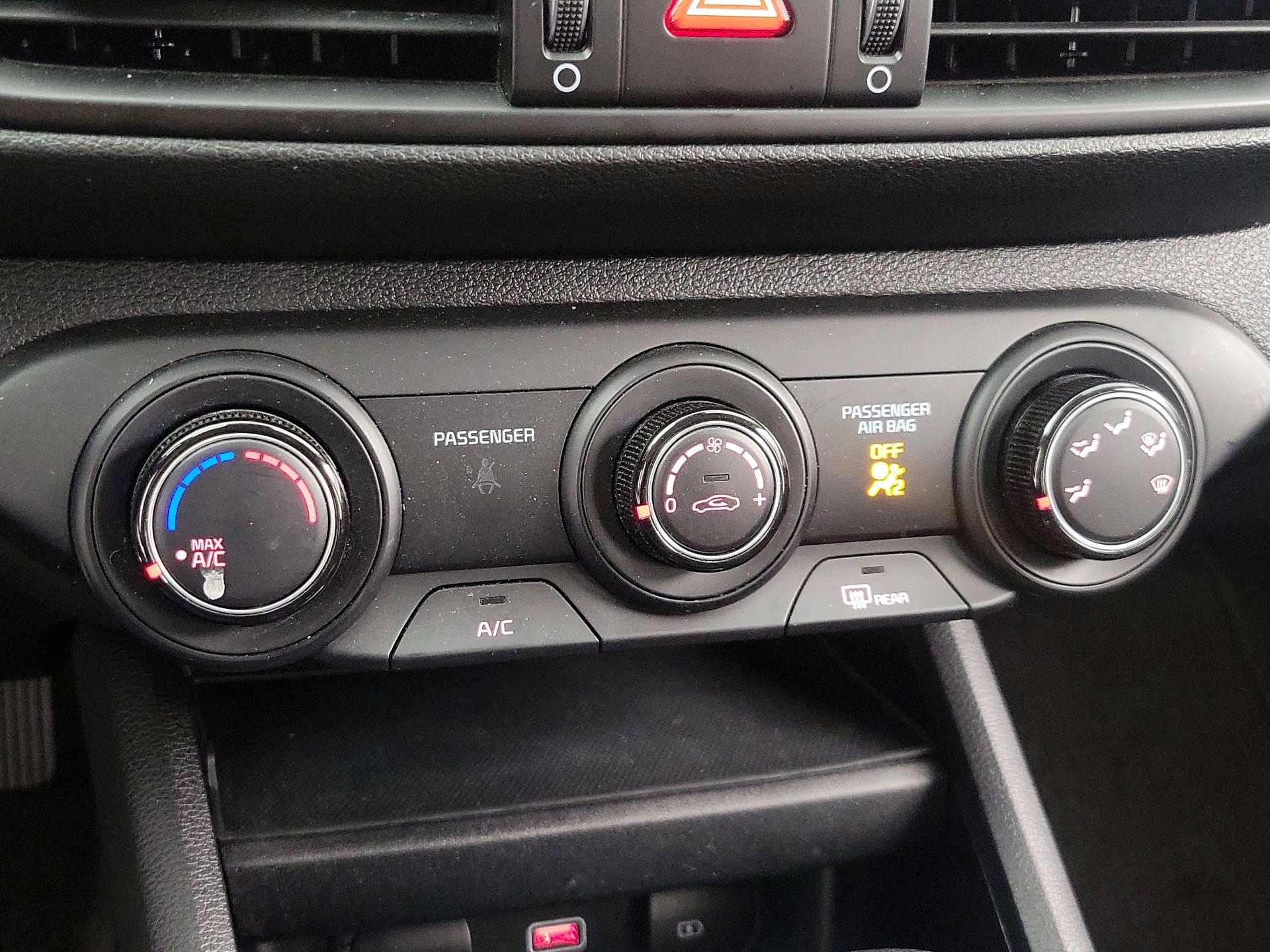 Thumbnail: 2024 Kia Forte - 16