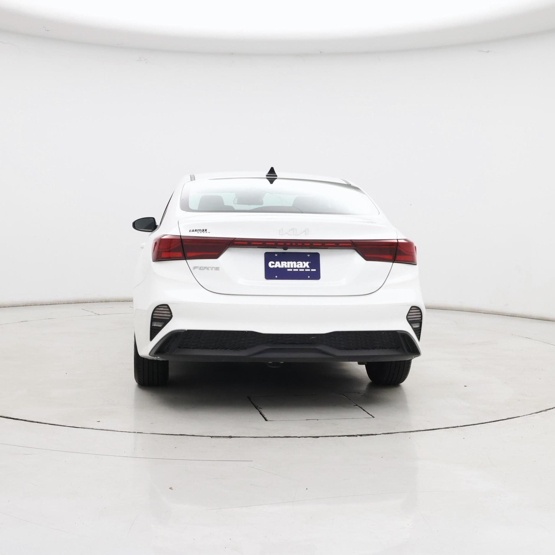 Thumbnail: 2024 Kia Forte - 6