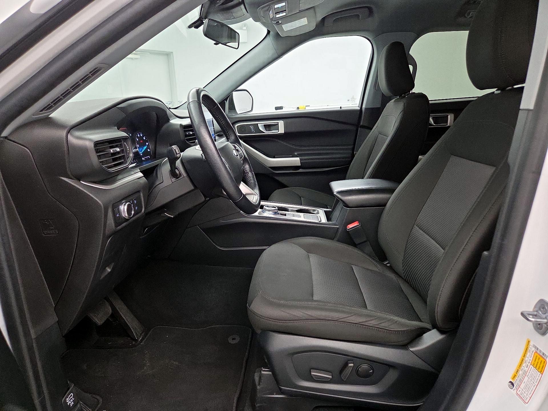 Thumbnail: 2022 Ford Explorer - 11