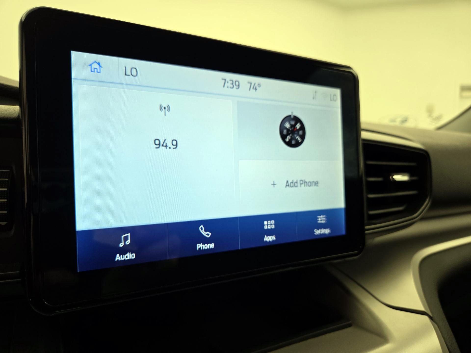 Thumbnail: 2022 Ford Explorer - 15