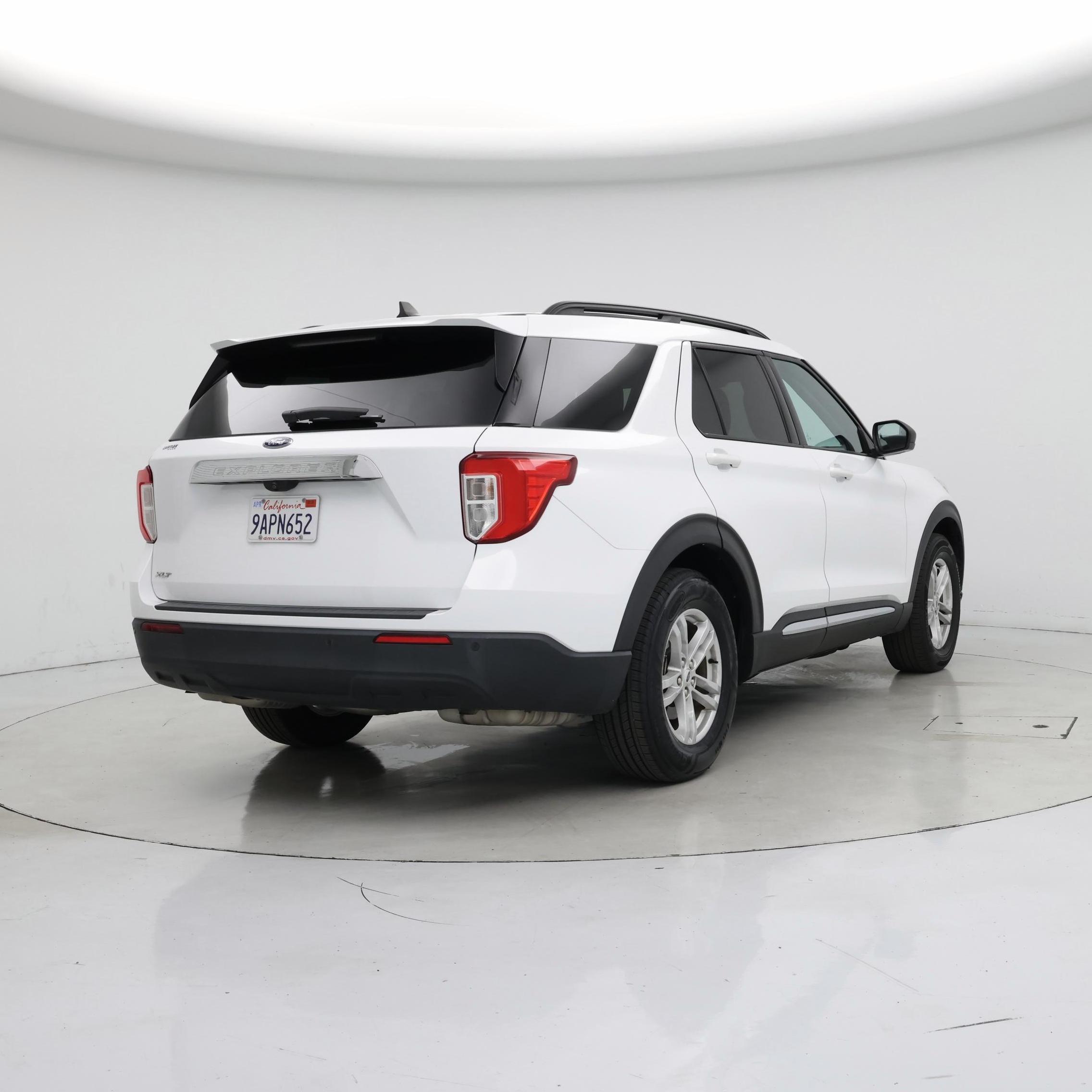 Thumbnail: 2022 Ford Explorer - 8