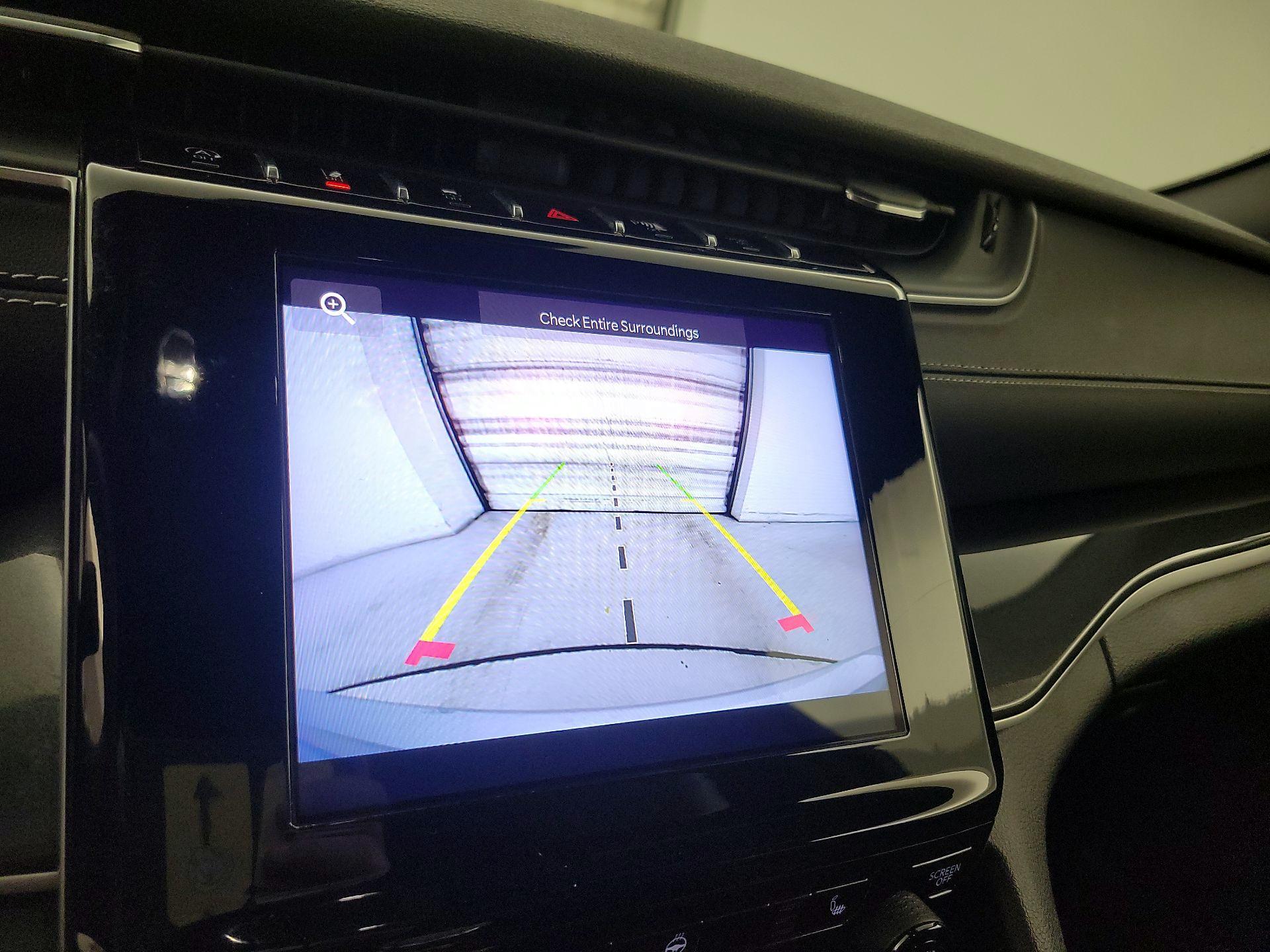 Thumbnail: 2023 Jeep Grand Cherokee - 14