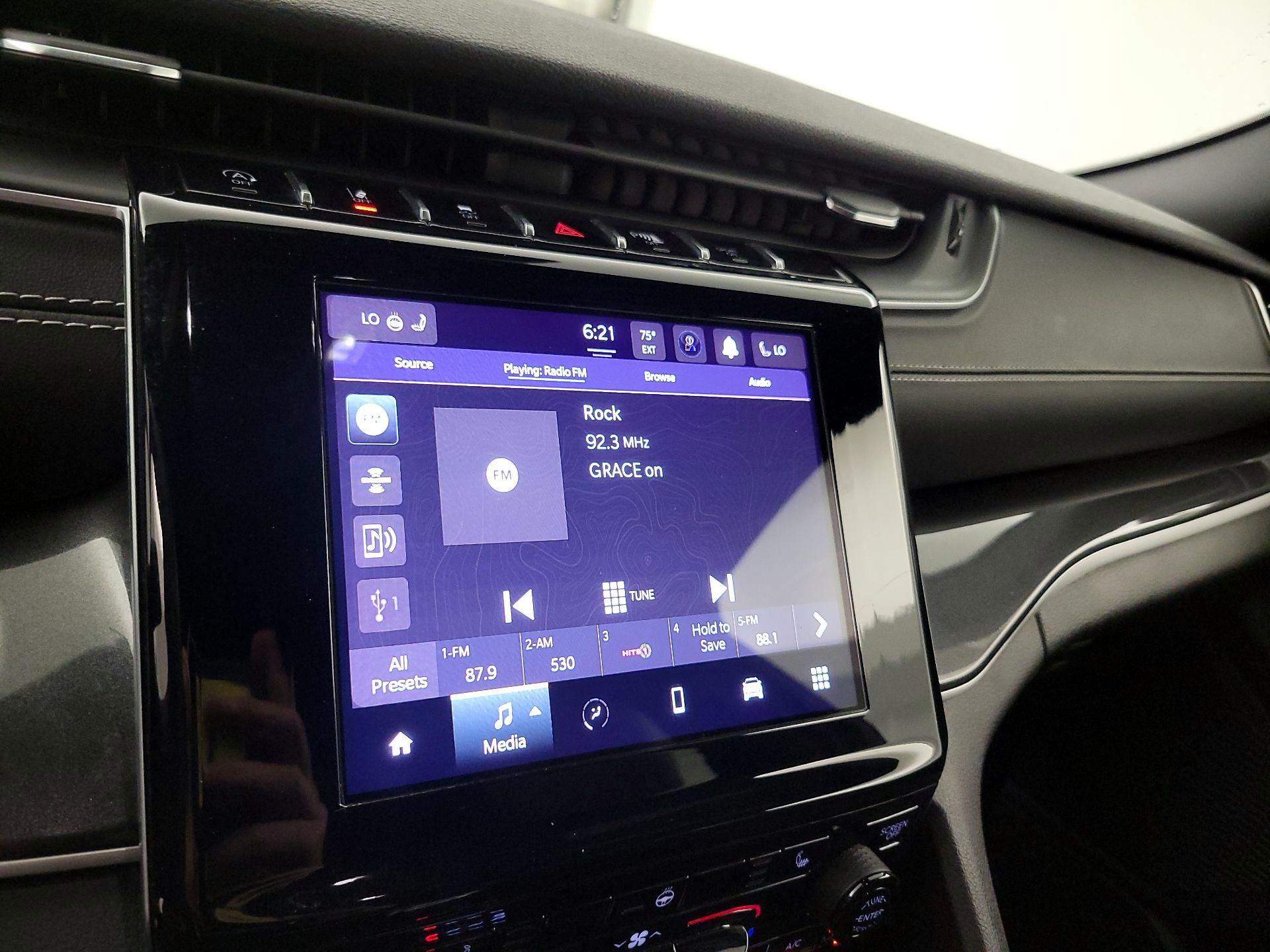 Thumbnail: 2023 Jeep Grand Cherokee - 15