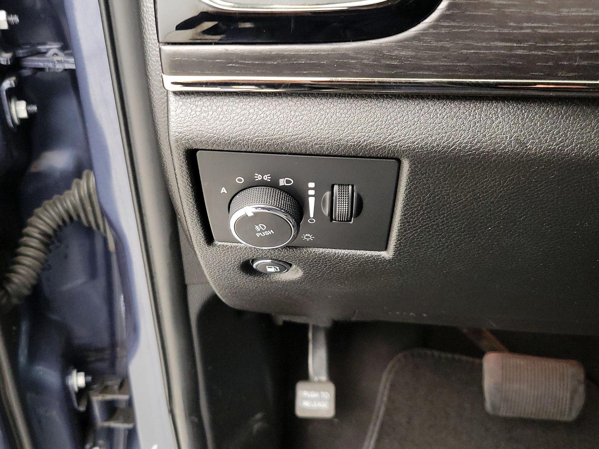 Thumbnail: 2021 Jeep Grand Cherokee - 13