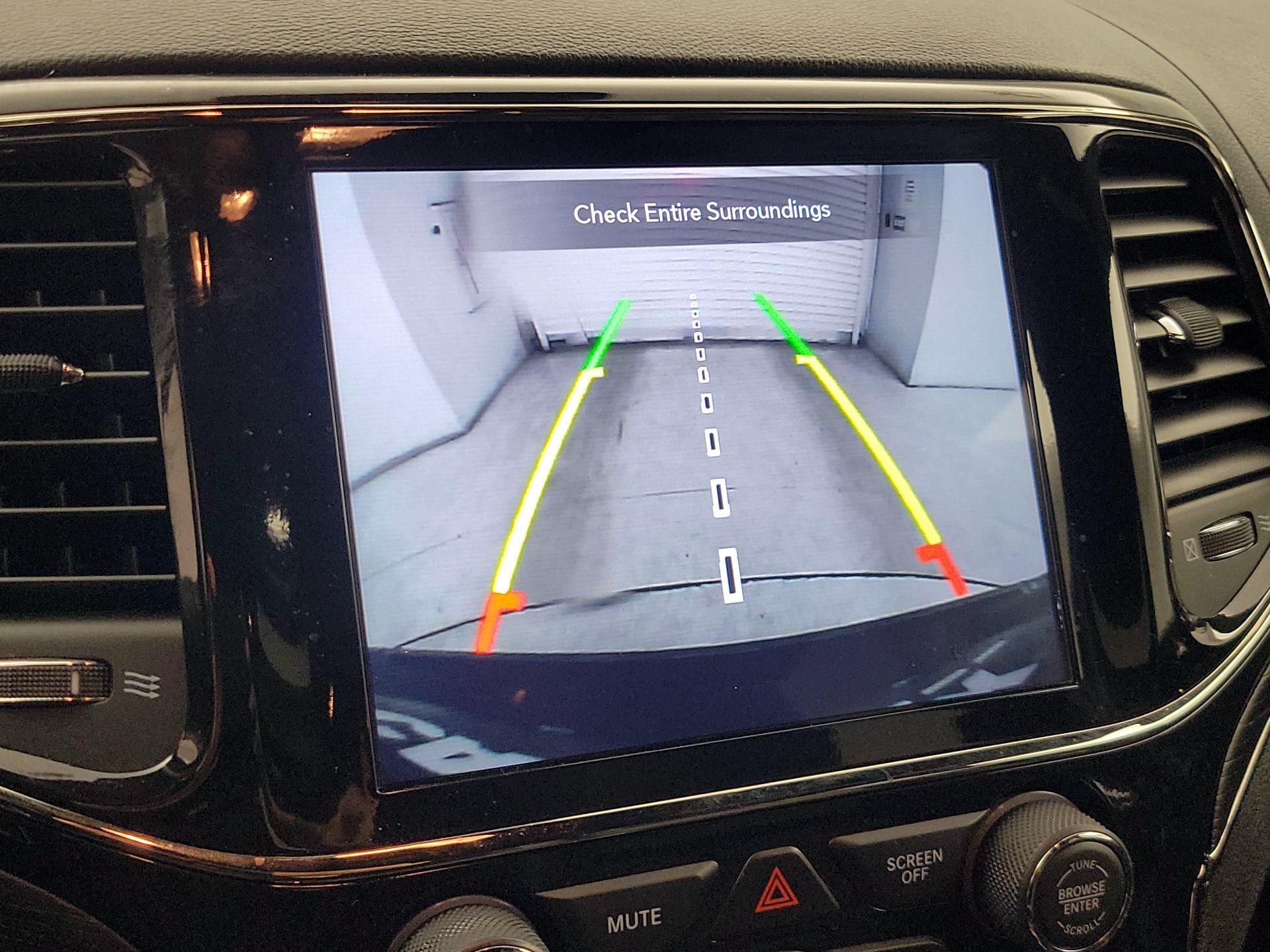 Thumbnail: 2021 Jeep Grand Cherokee - 15