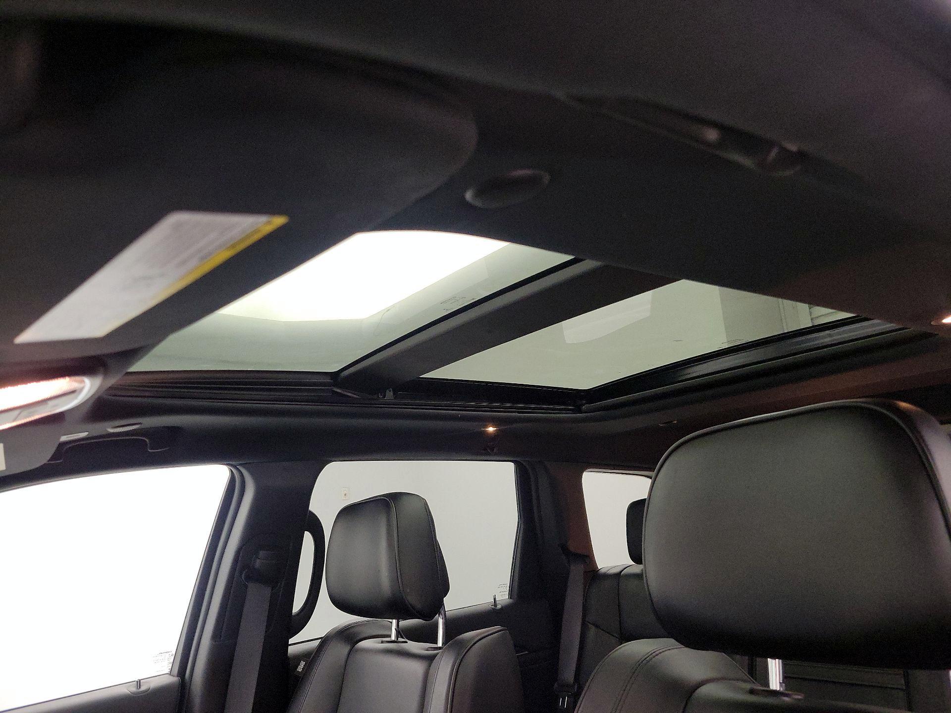 Thumbnail: 2021 Jeep Grand Cherokee - 20