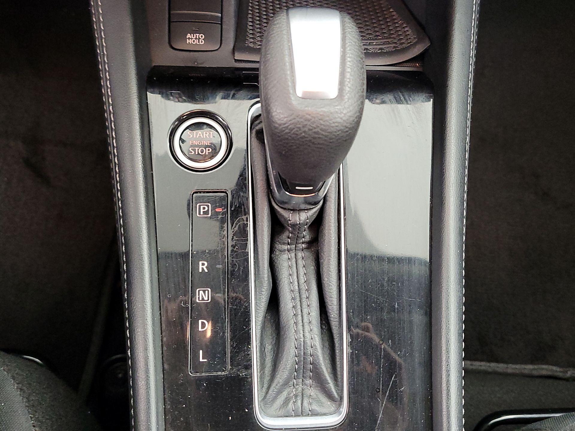 Thumbnail: 2023 Nissan Kicks - 16