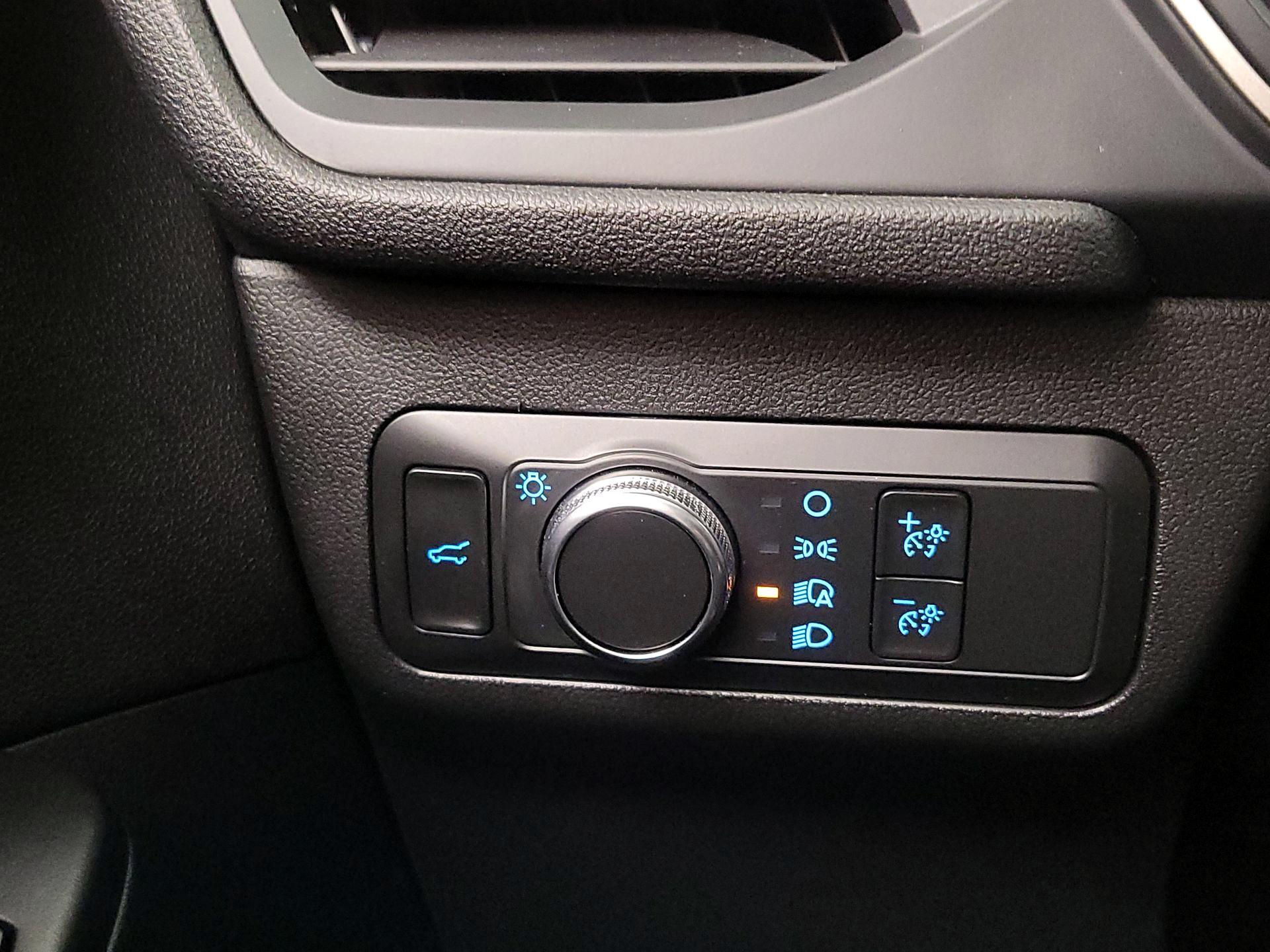 Thumbnail: 2022 Ford Escape - 13