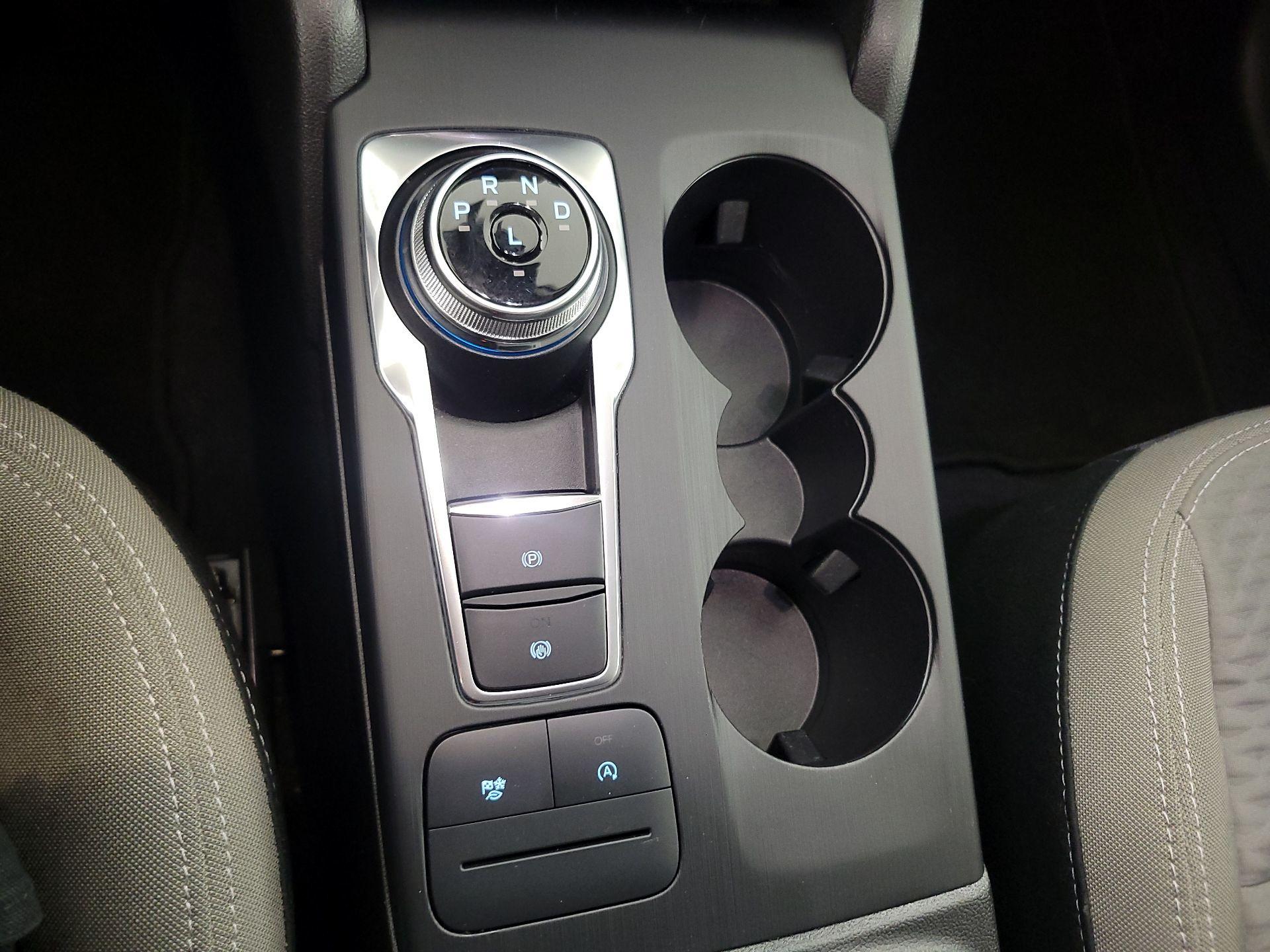 Thumbnail: 2022 Ford Escape - 17