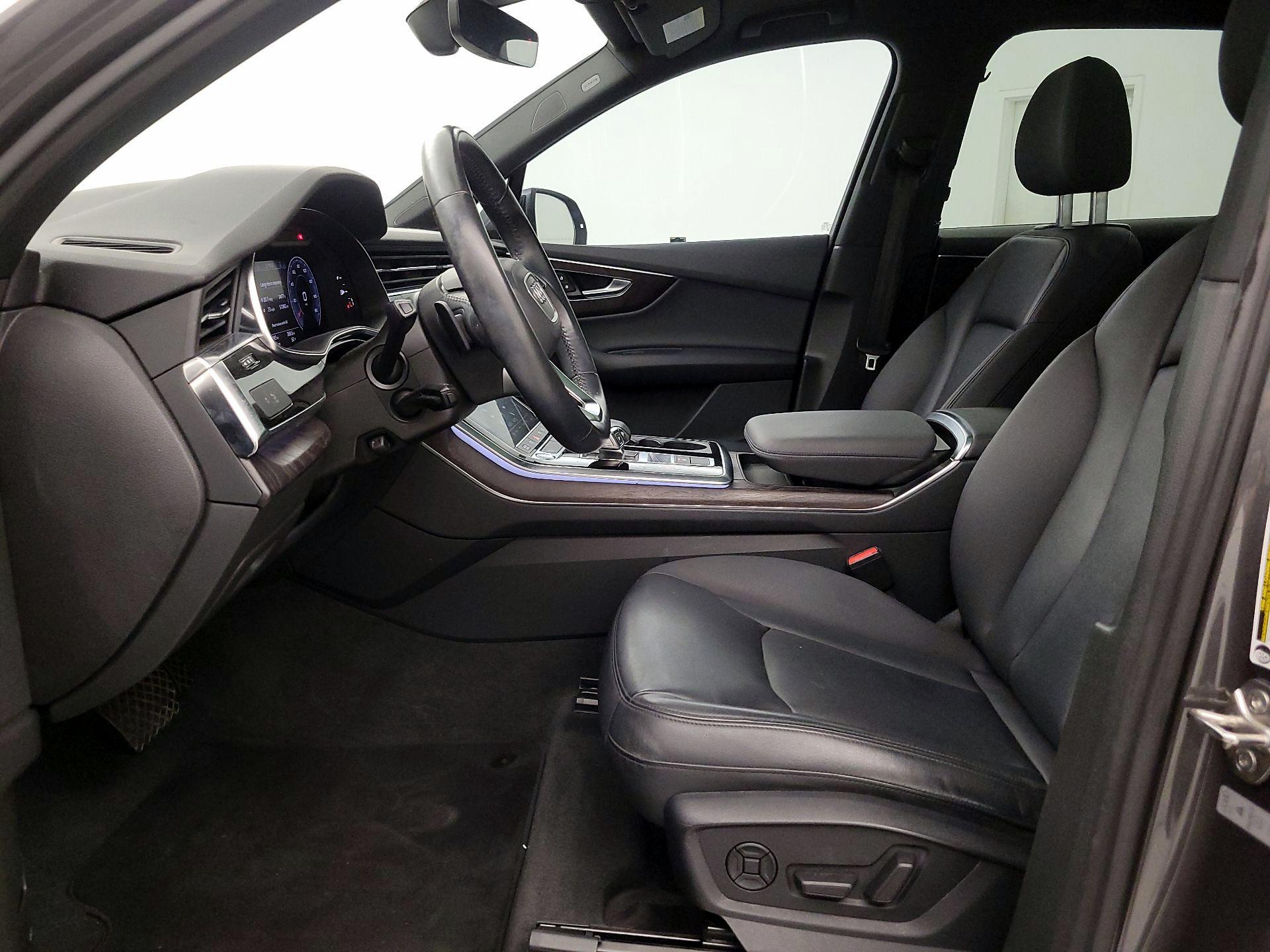 Thumbnail: 2020 Audi Q7 - 11