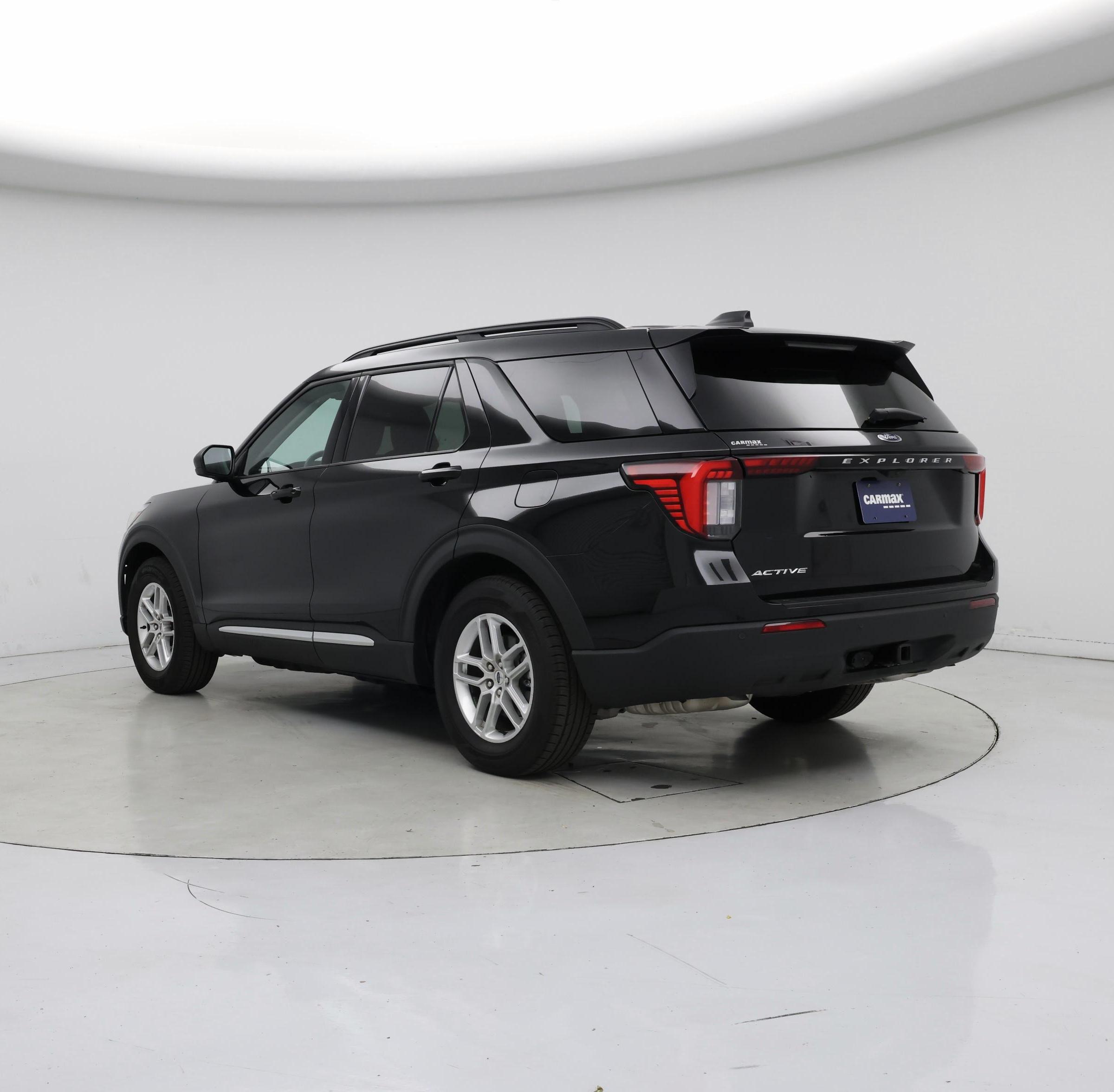 Thumbnail: 2025 Ford Explorer - 2