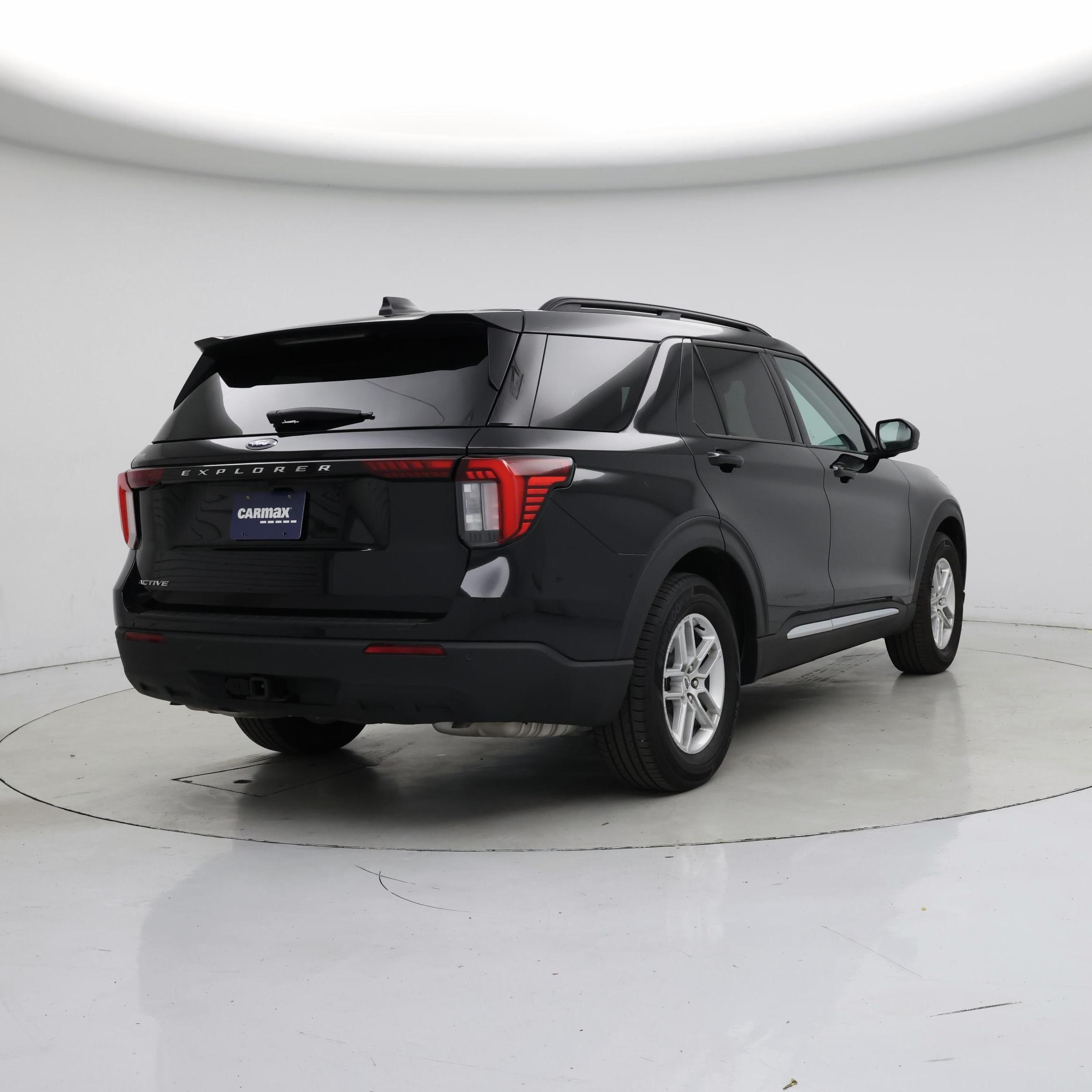 Thumbnail: 2025 Ford Explorer - 8