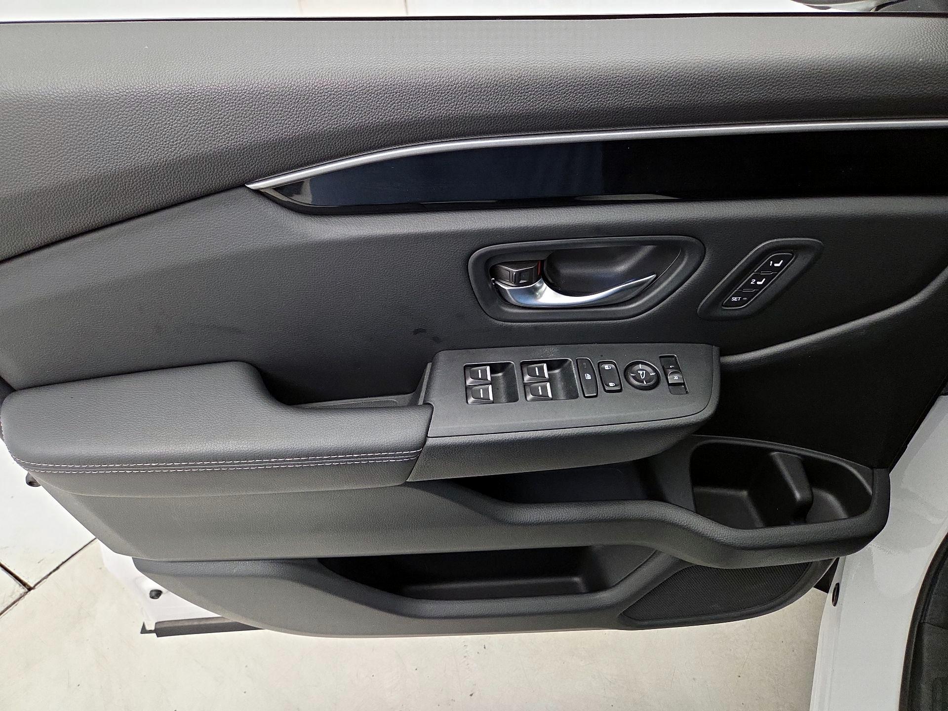 Thumbnail: 2024 Honda Pilot - 12