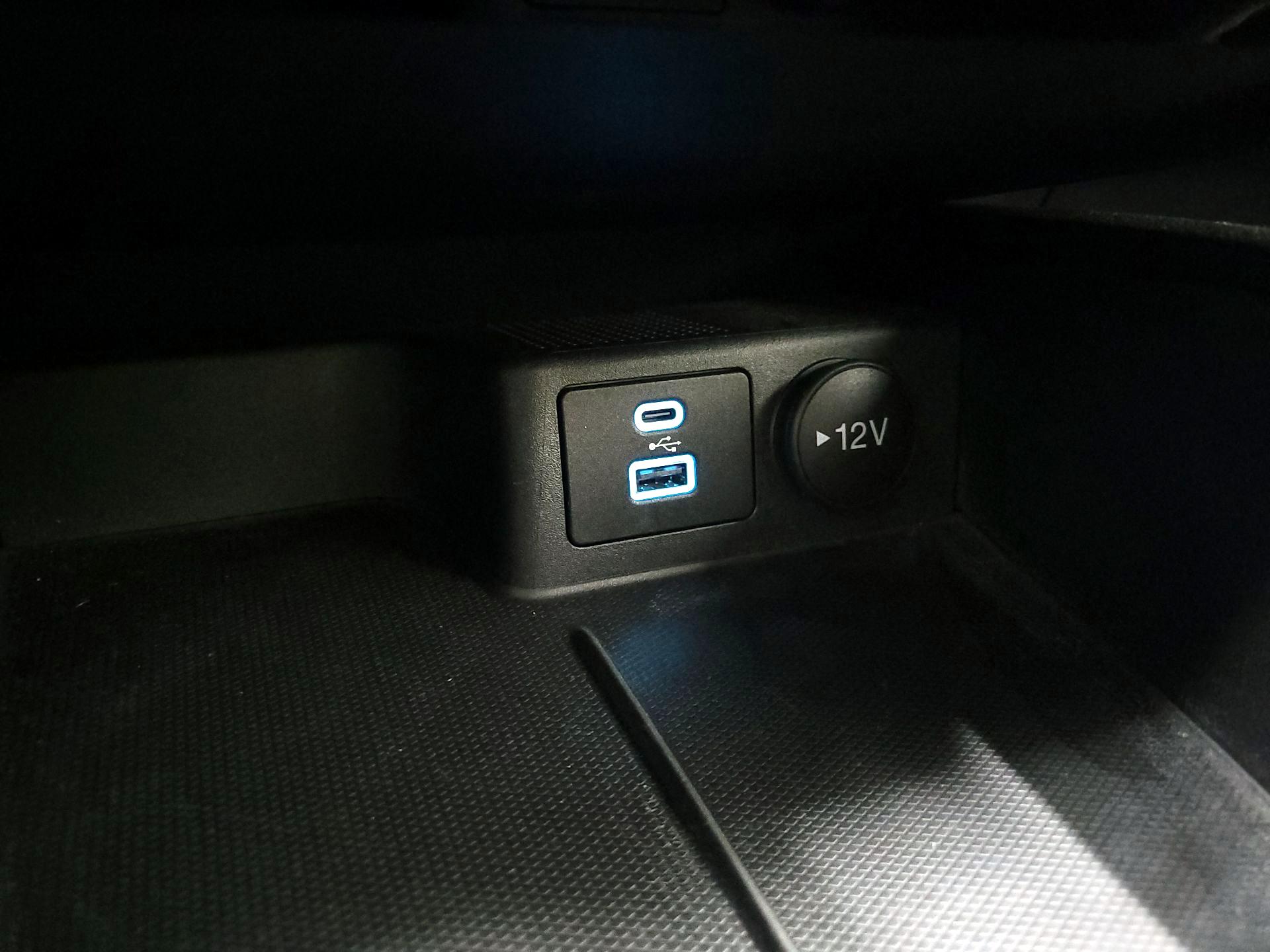 Thumbnail: 2022 Ford Escape - 18