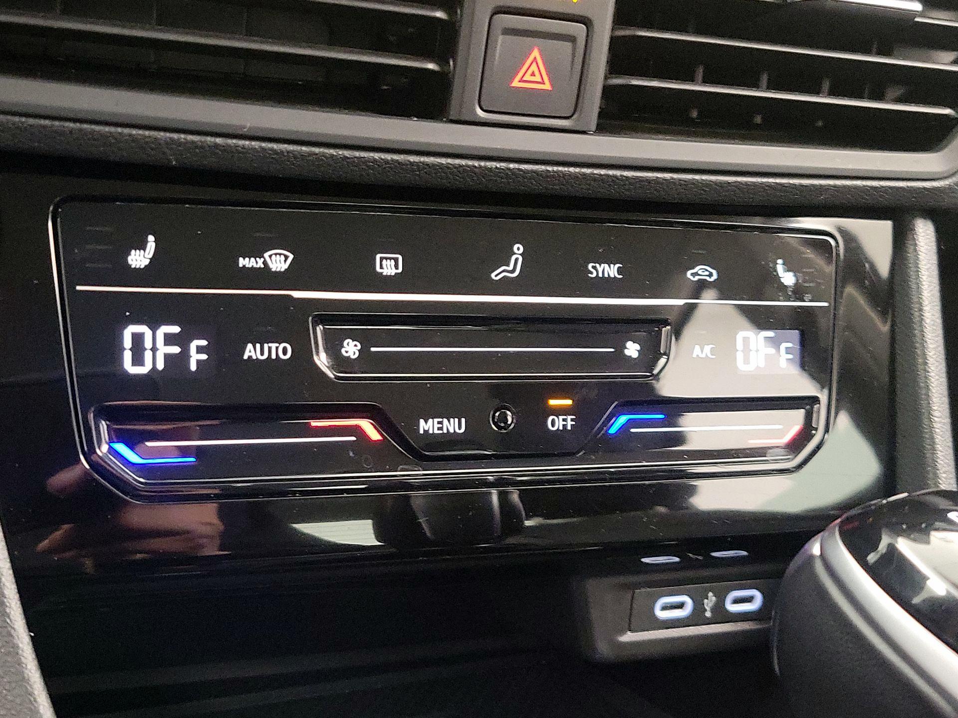 Thumbnail: 2025 Volkswagen Jetta - 16