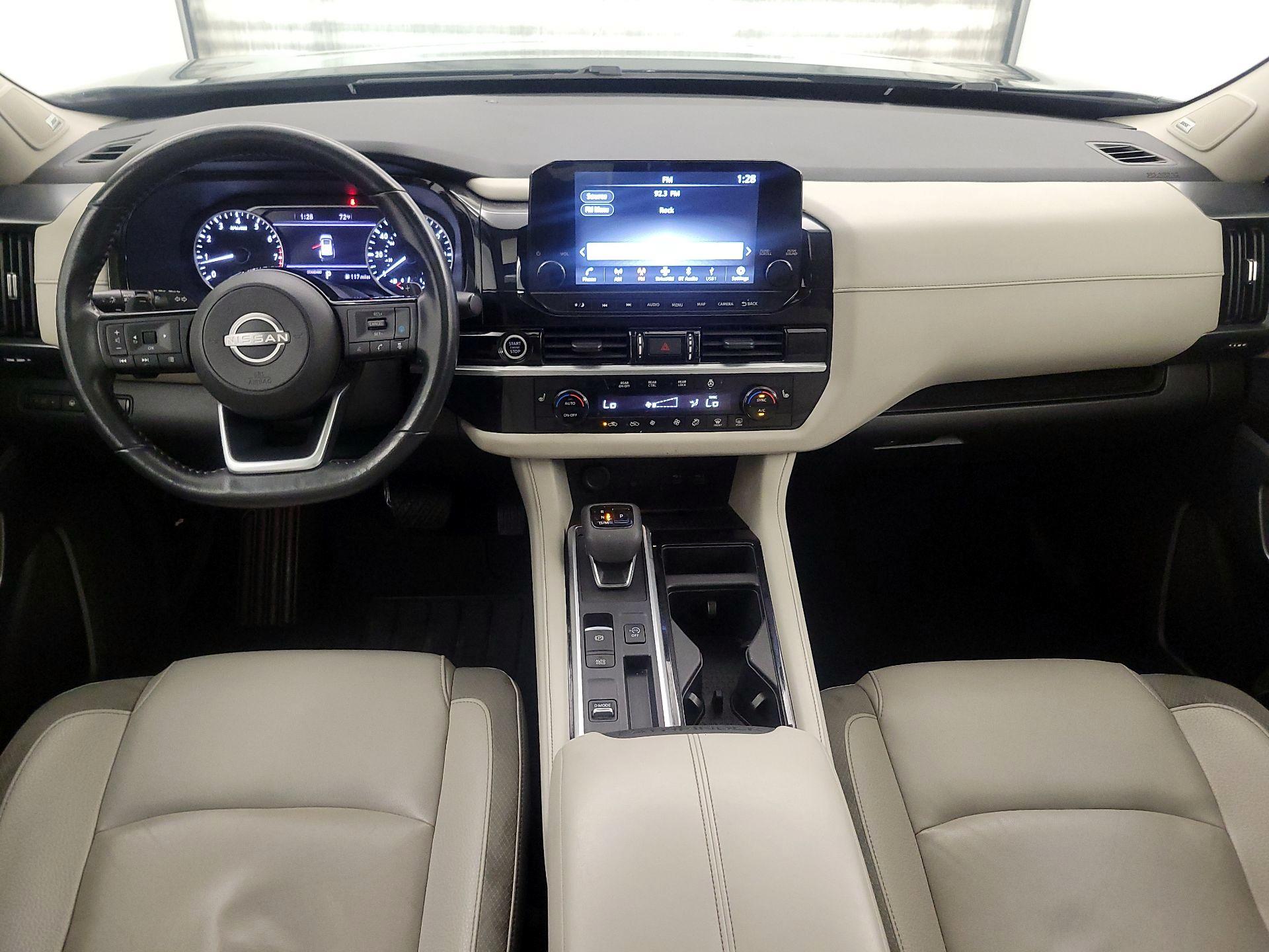 Thumbnail: 2022 Nissan Pathfinder - 9