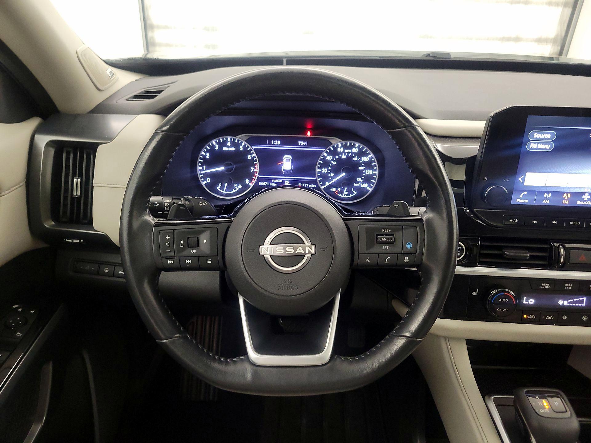 Thumbnail: 2022 Nissan Pathfinder - 10