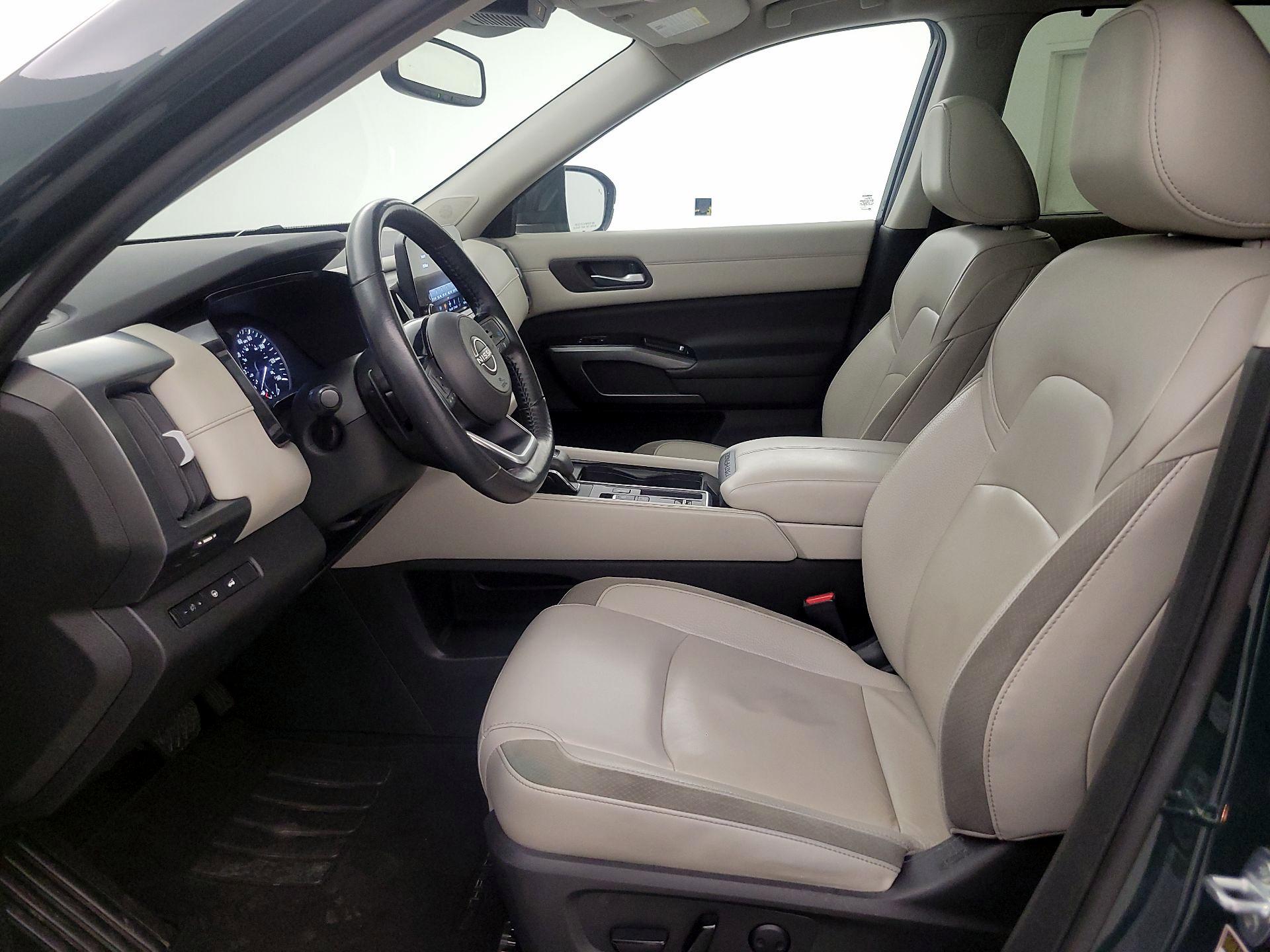 Thumbnail: 2022 Nissan Pathfinder - 11