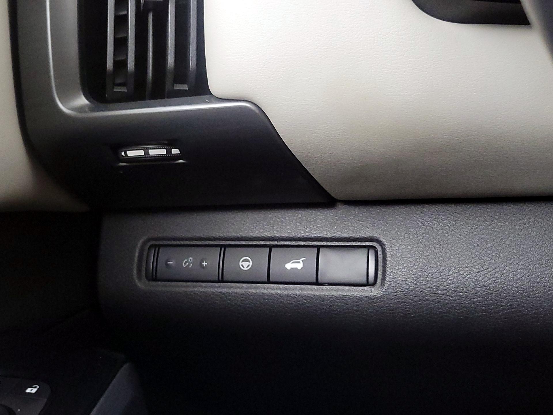 Thumbnail: 2022 Nissan Pathfinder - 13