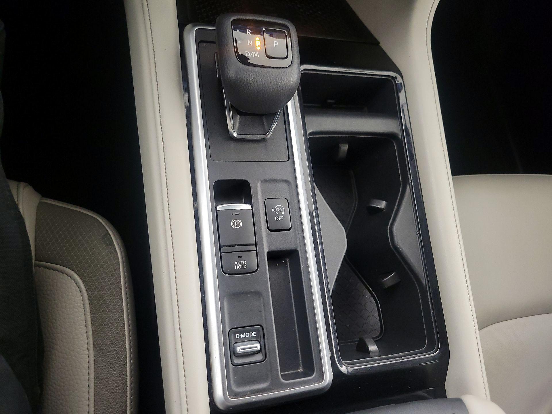 Thumbnail: 2022 Nissan Pathfinder - 17