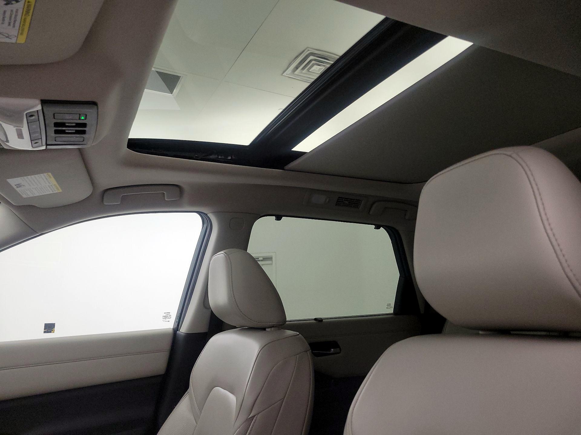 Thumbnail: 2022 Nissan Pathfinder - 19