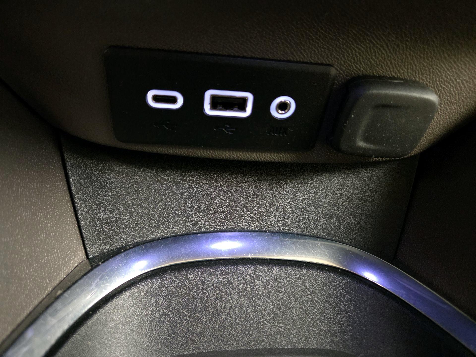 Thumbnail: 2022 Chevrolet Malibu - 18