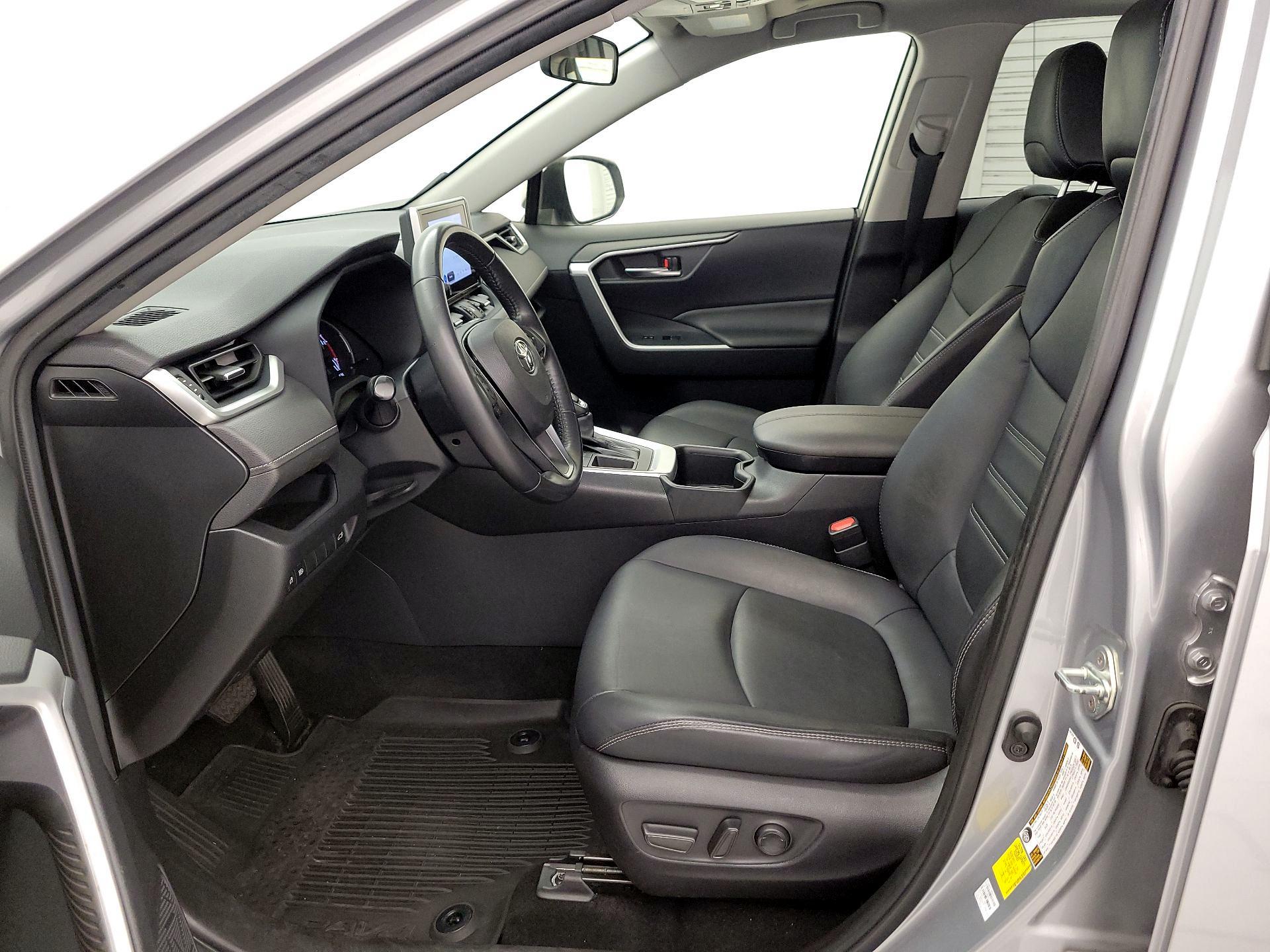 Thumbnail: 2023 Toyota RAV4 - 11