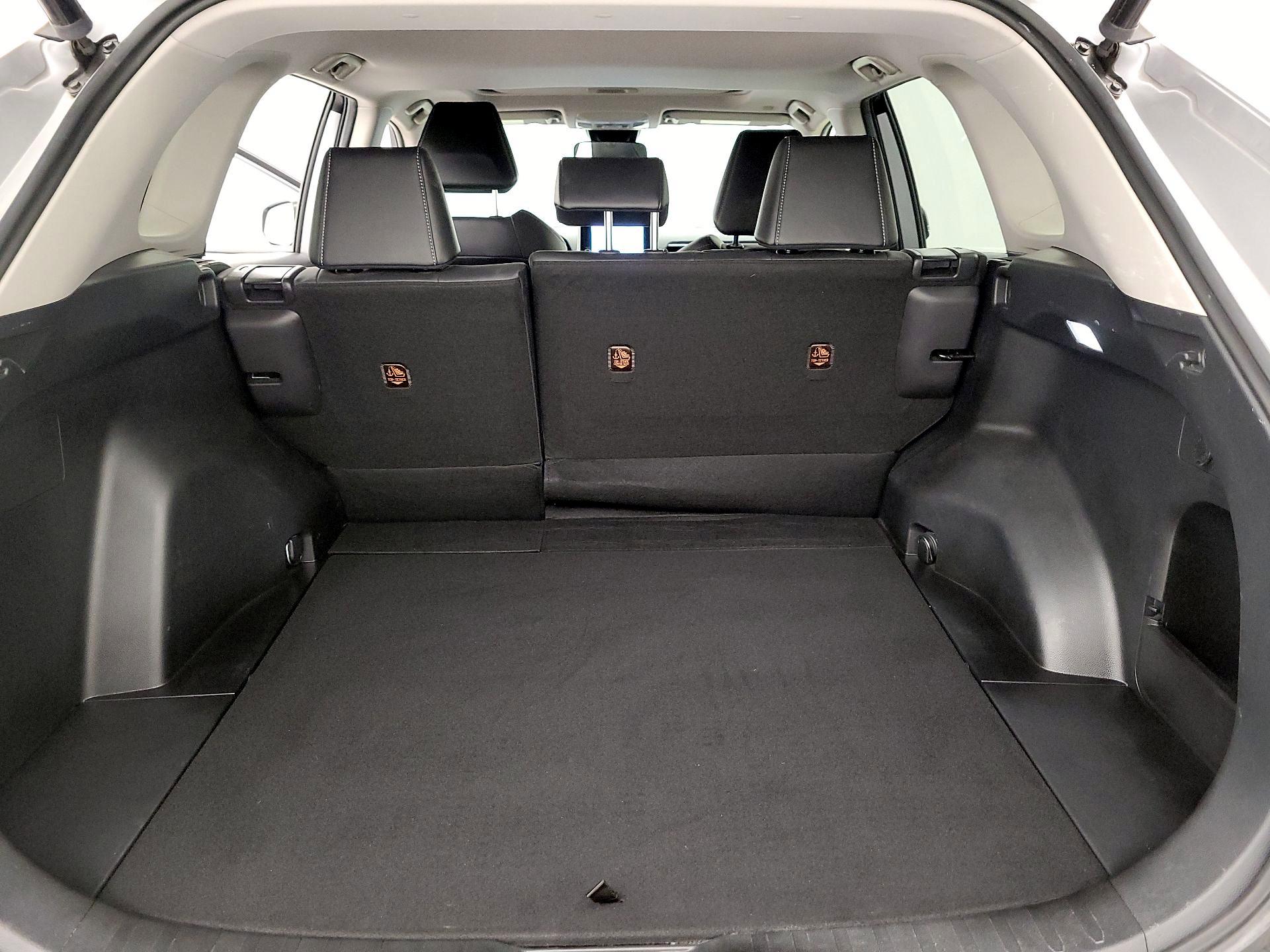 Thumbnail: 2023 Toyota RAV4 - 20