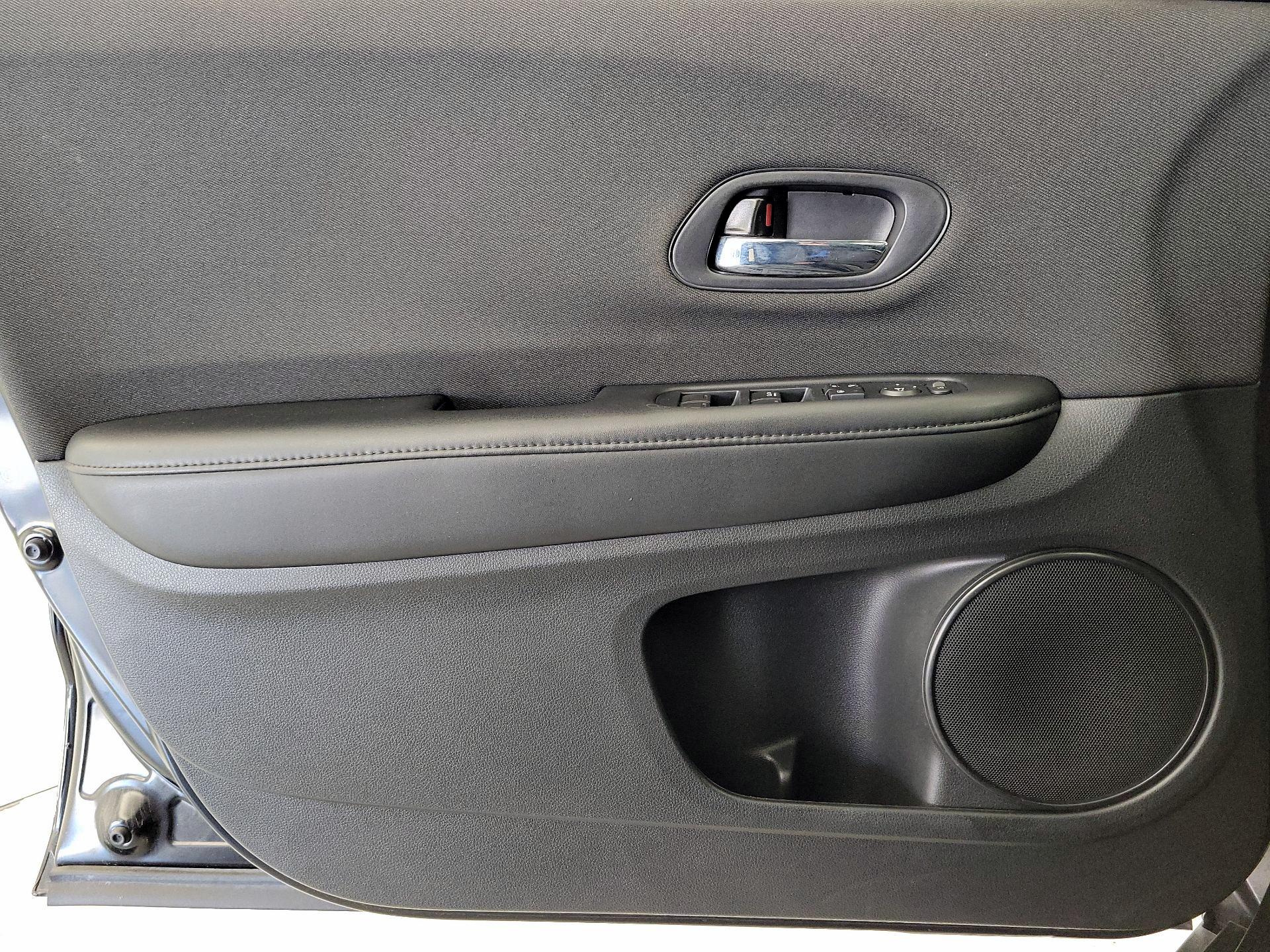 Thumbnail: 2022 Honda HR-V - 12