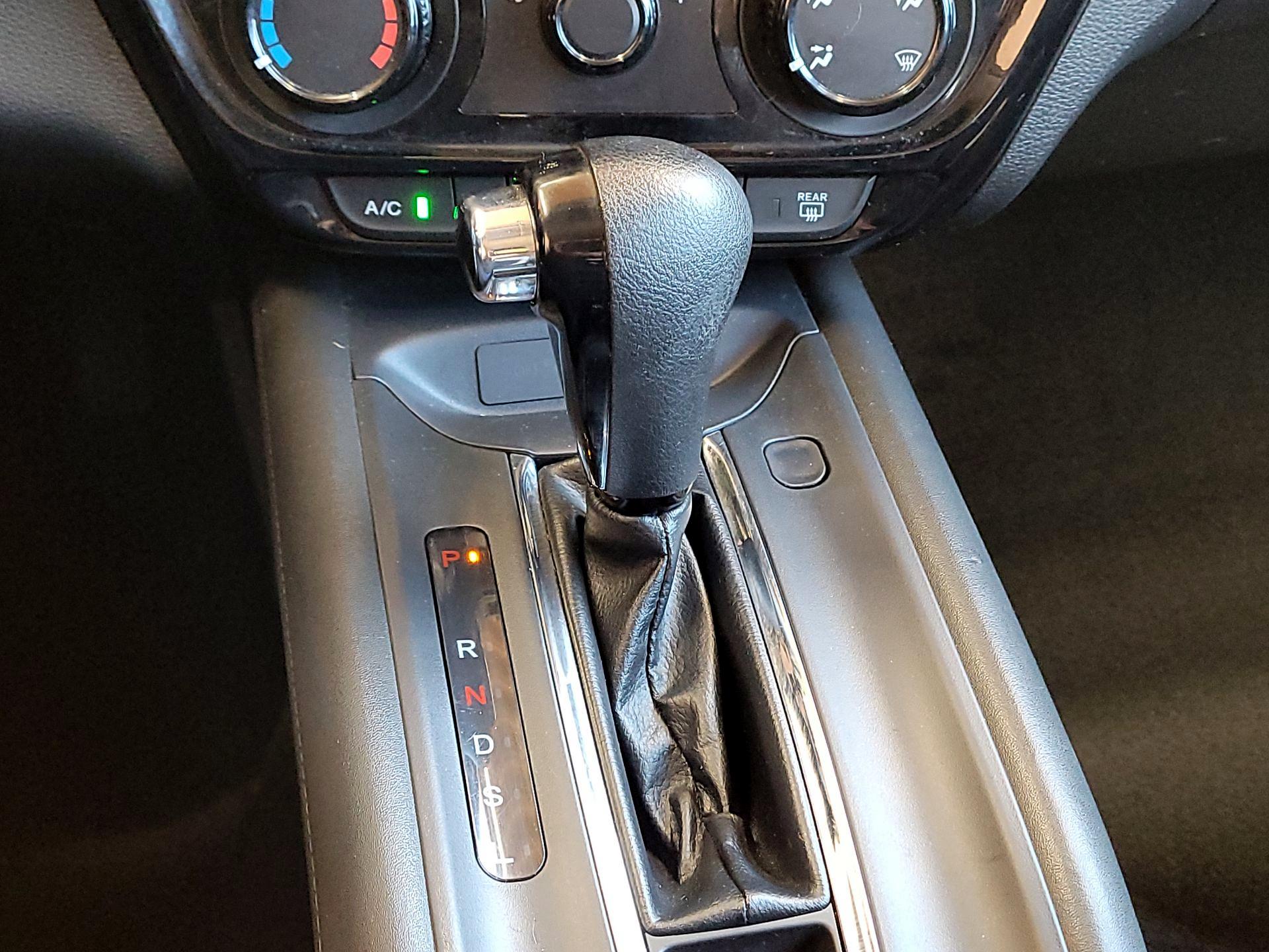 Thumbnail: 2022 Honda HR-V - 17